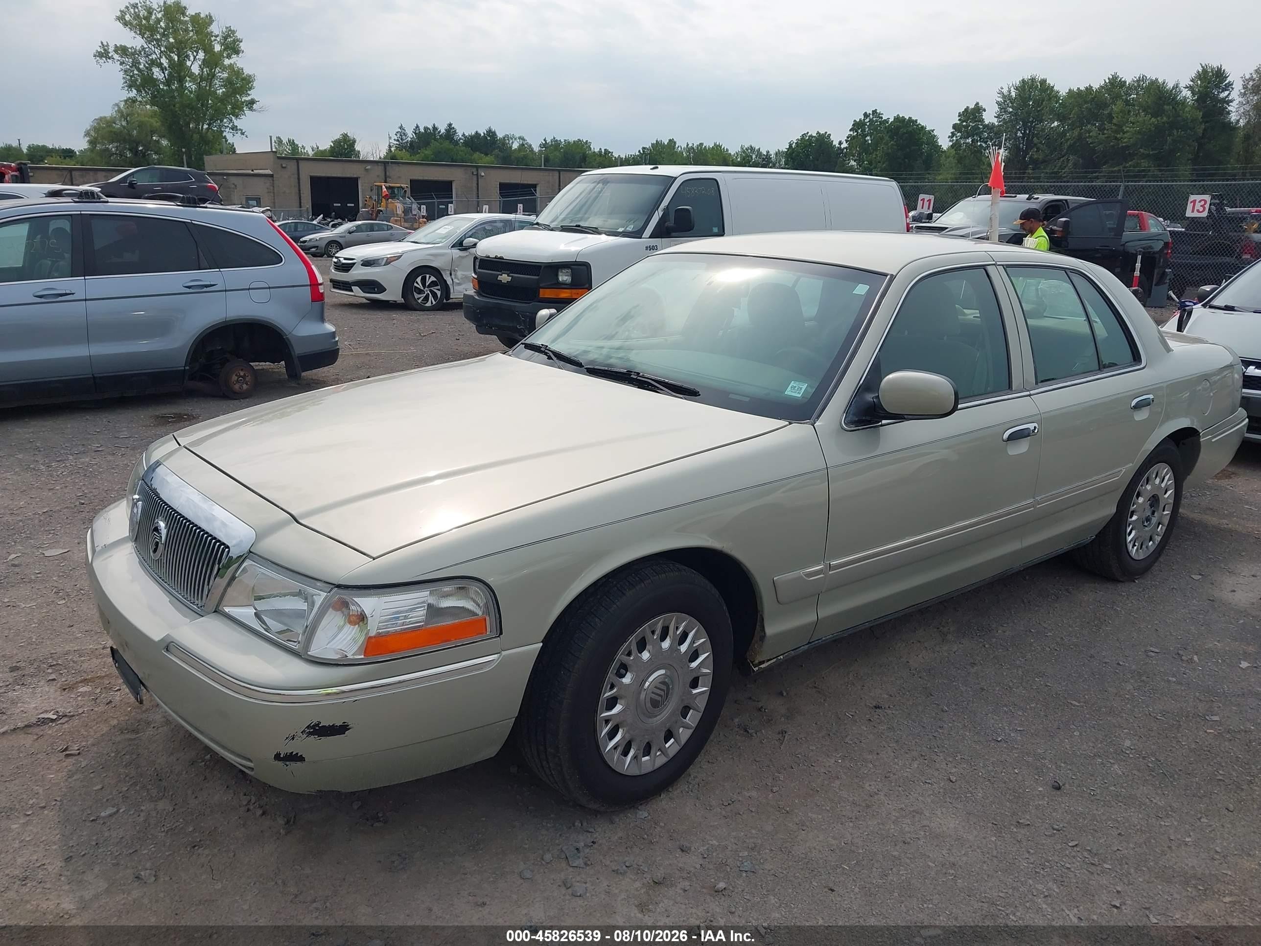 2003 Mercury Grand Marquis Gs Gold vin: 2MEFM74W23X702329