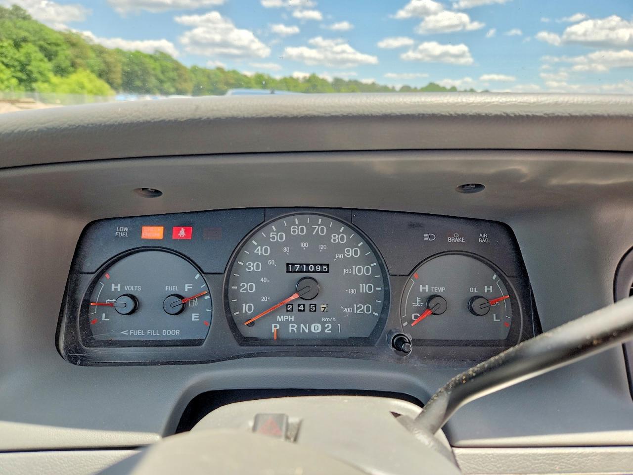 2004 Mercury Grand Marquis Gs Blue vin: 2MEFM74W24X623826