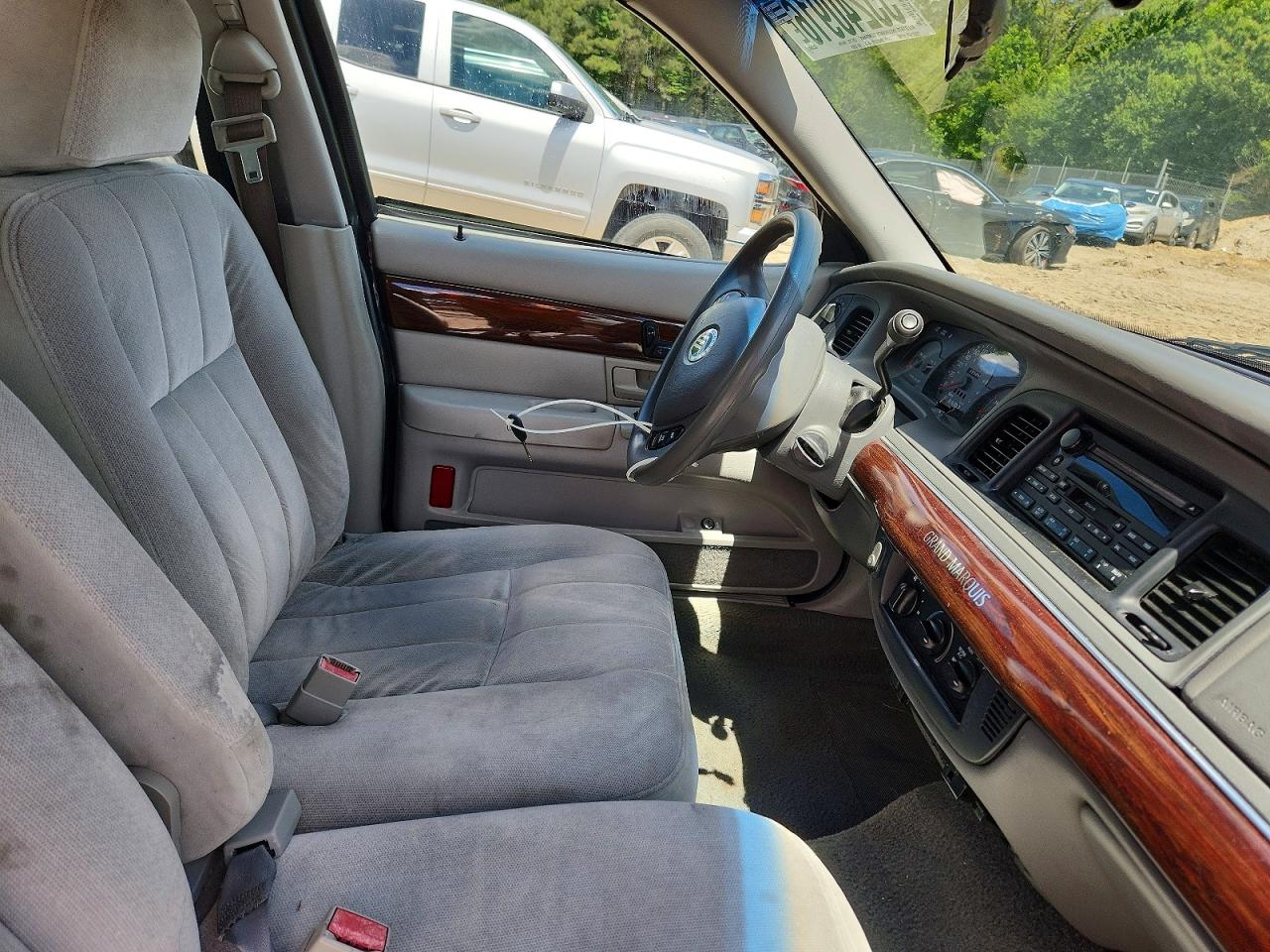 2004 Mercury Grand Marquis Gs Blue vin: 2MEFM74W24X623826