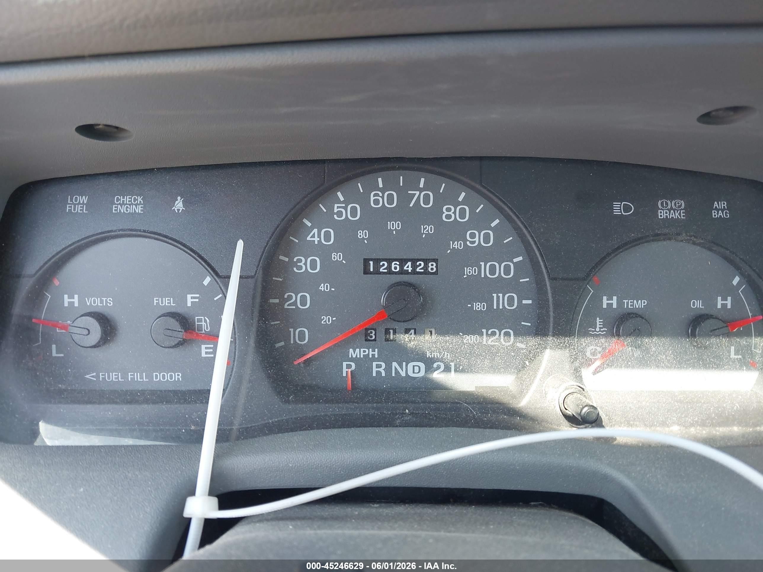 2005 Mercury Grand Marquis Gs Light Blue vin: 2MEFM74W25X622192