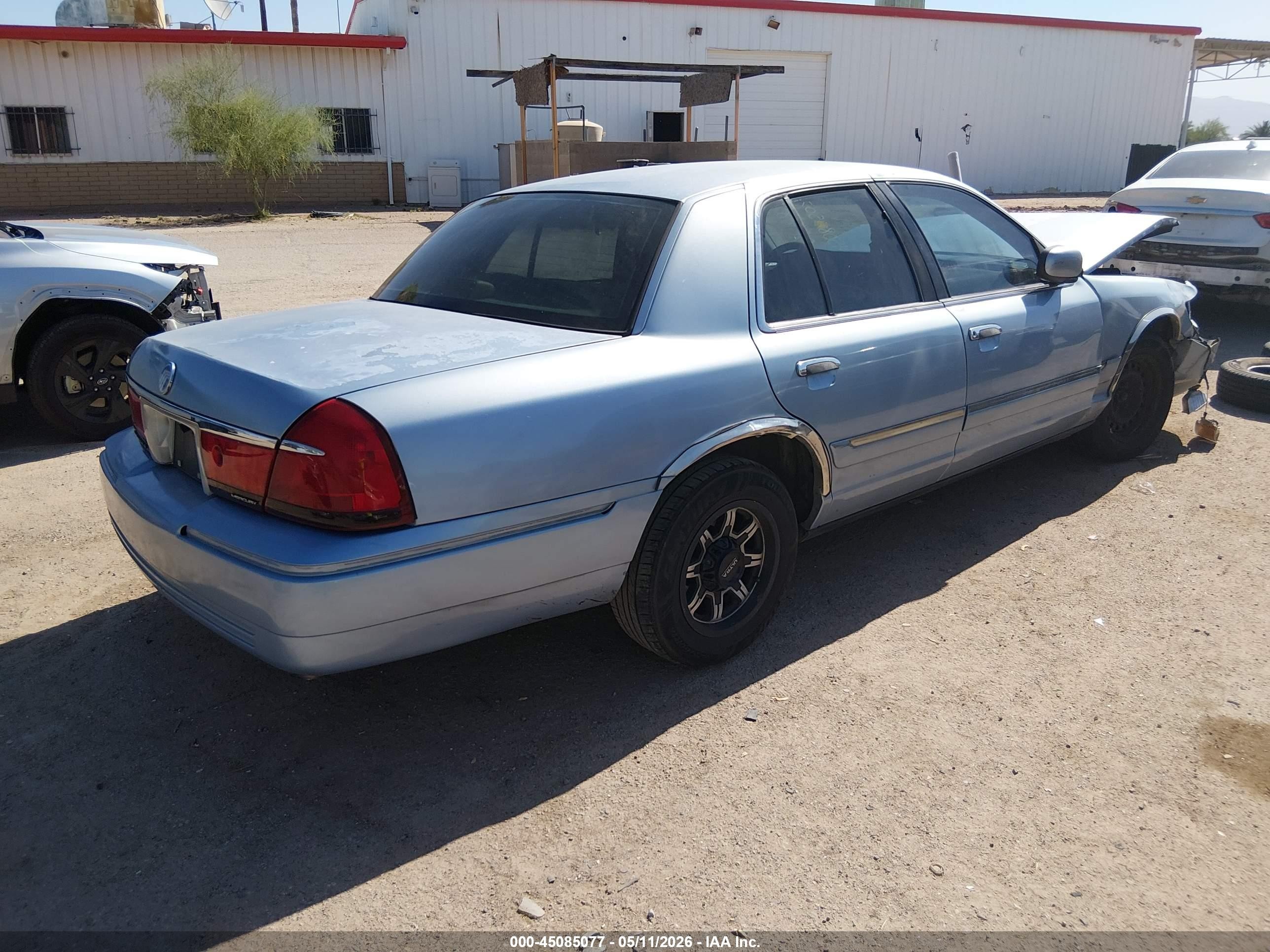 1998 Mercury Grand Marquis   Blue vin: 2MEFM74W2WX601487