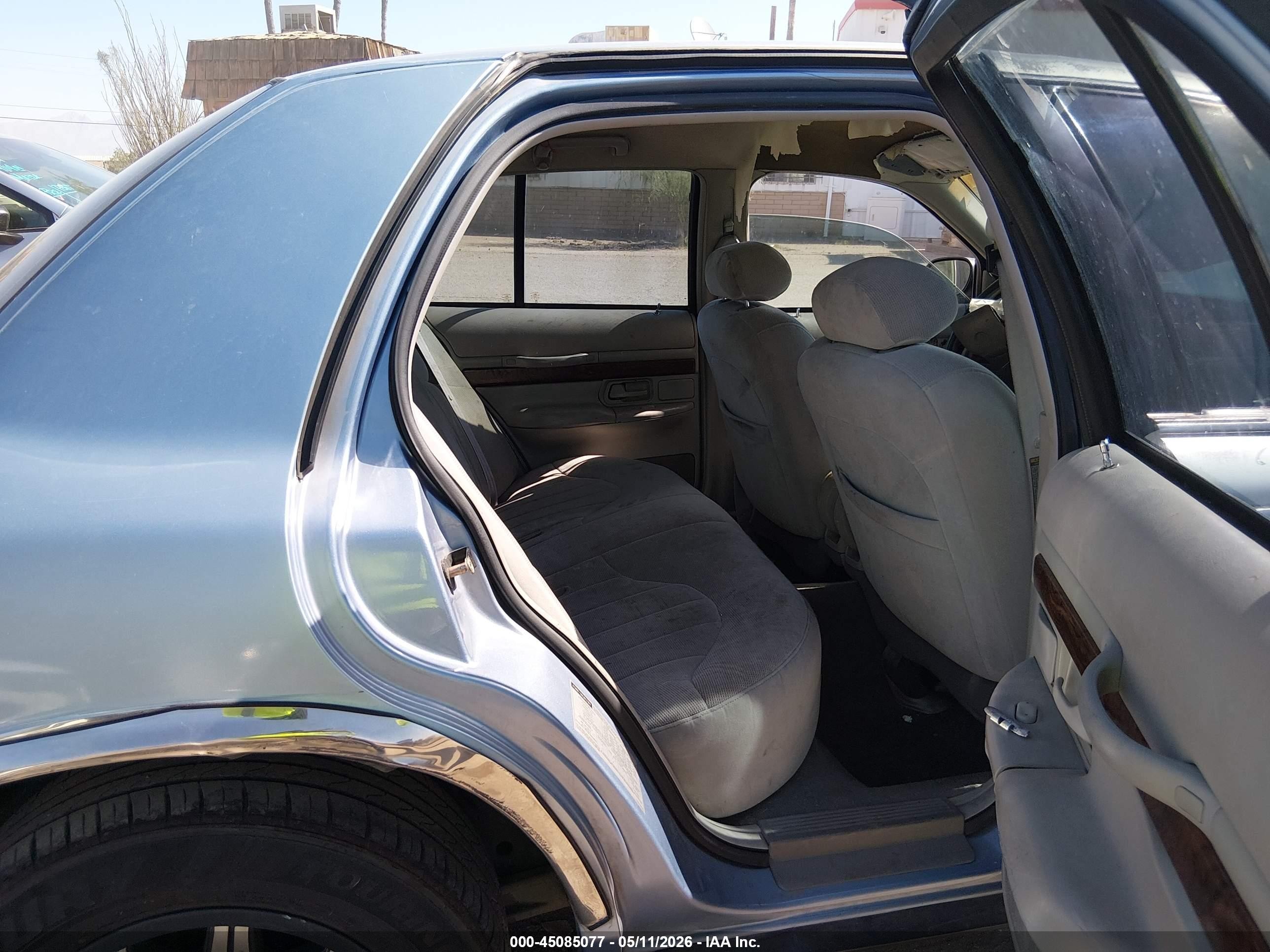 1998 Mercury Grand Marquis   Blue vin: 2MEFM74W2WX601487
