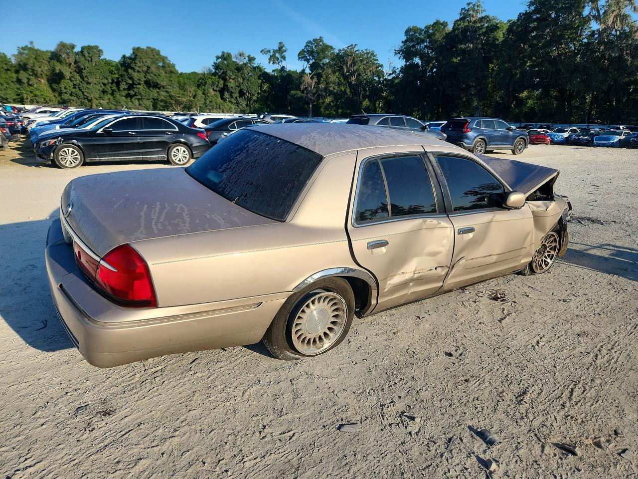 1998 Mercury Grand Marquis Gs Silver vin: 2MEFM74W2WX620198