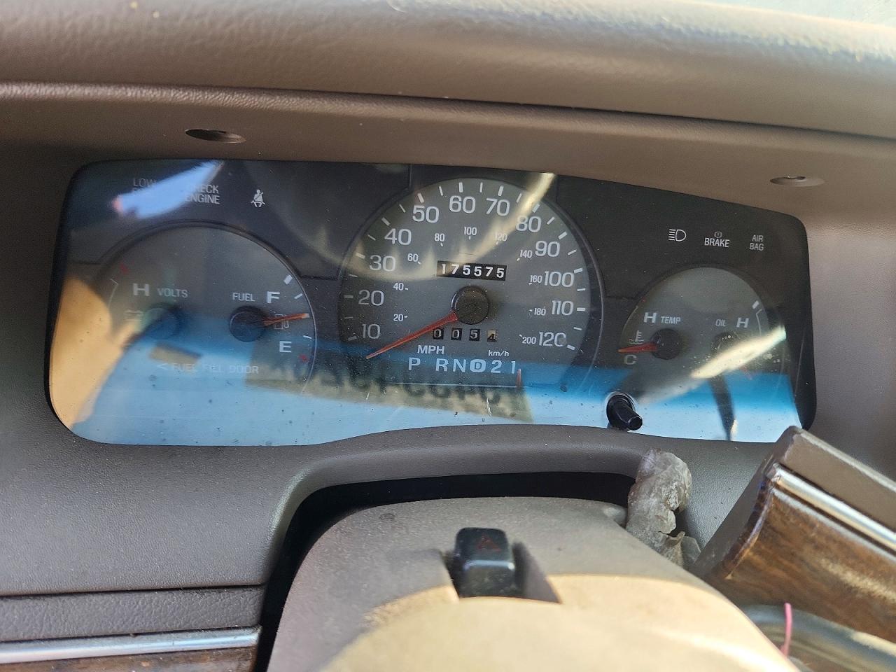 1998 Mercury Grand Marquis Gs Silver vin: 2MEFM74W2WX620198
