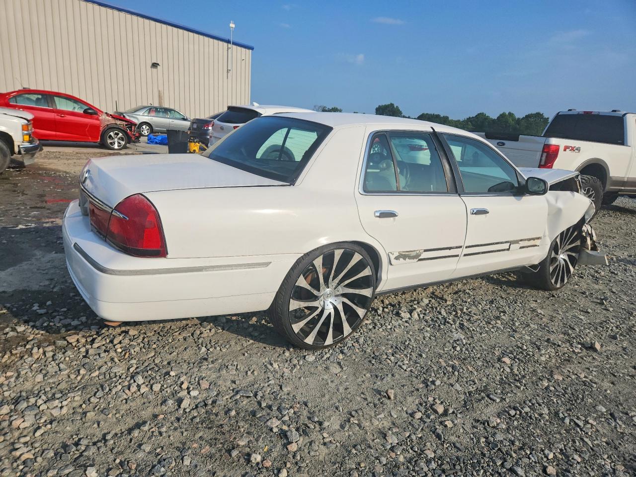 1998 Mercury Grand Marquis Gs Белый vin: 2MEFM74W2WX623246