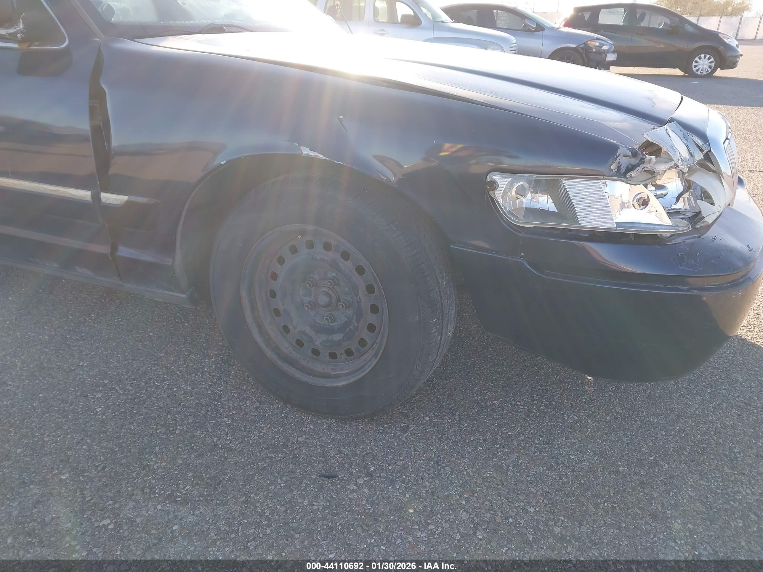 2000 Mercury Grand Marquis Gs Dark Blue vin: 2MEFM74W2YX644424