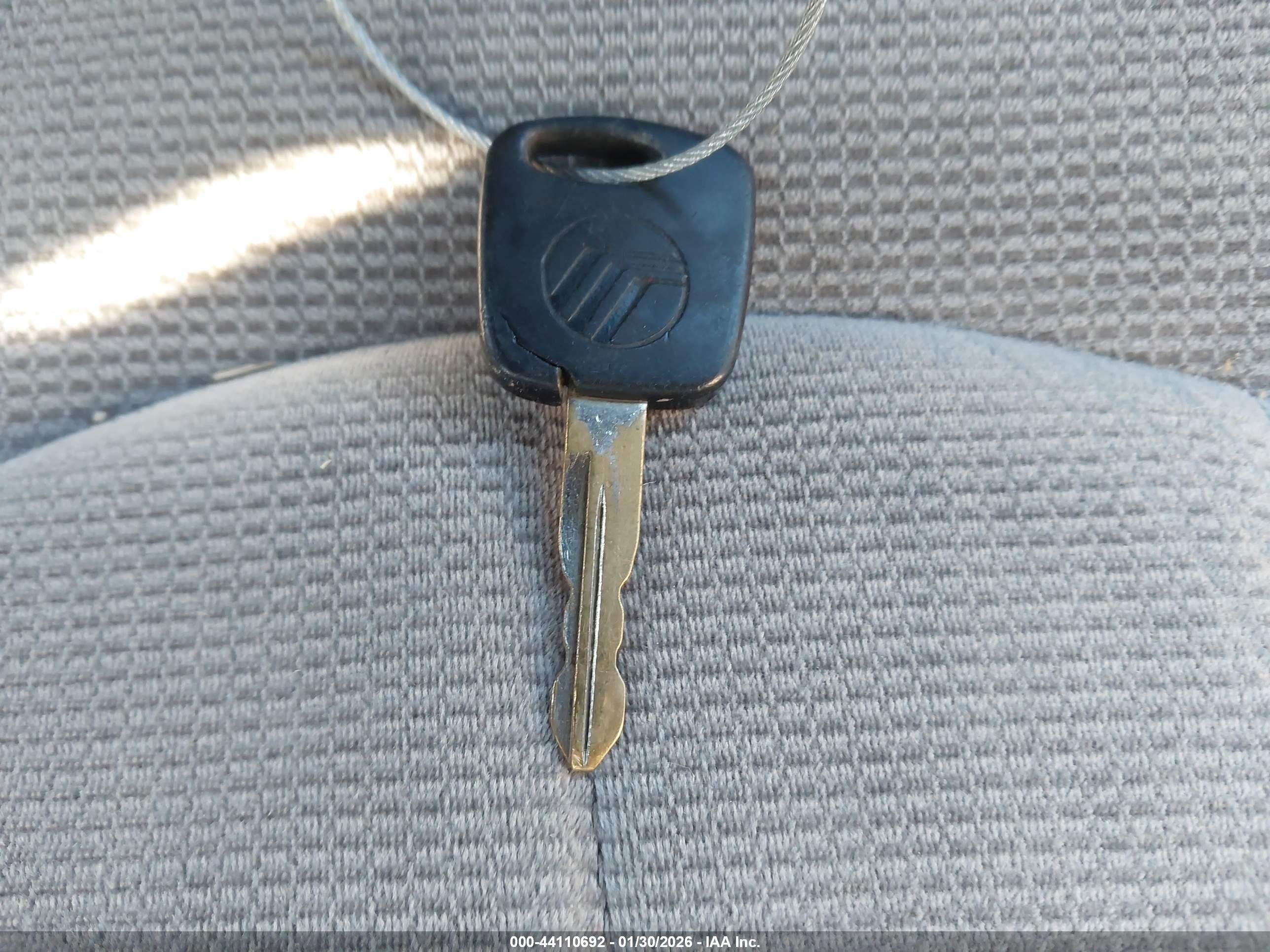 2000 Mercury Grand Marquis Gs Dark Blue vin: 2MEFM74W2YX644424