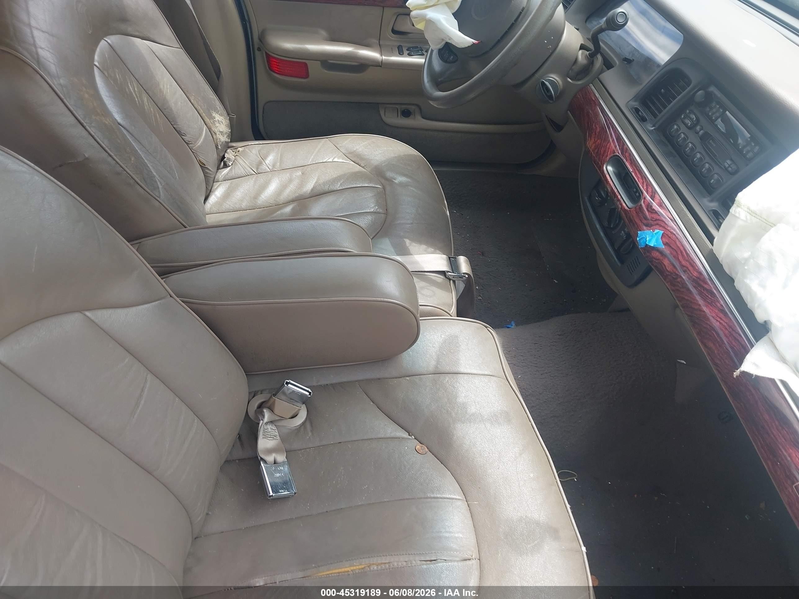 2000 Mercury Grand Marquis Gs White vin: 2MEFM74W2YX677147