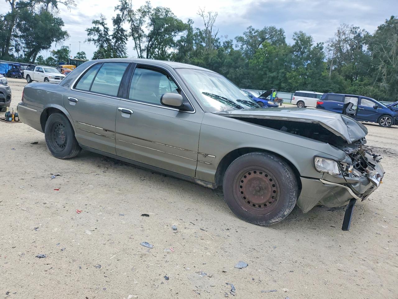 2002 Mercury Grand Marquis Gs Green vin: 2MEFM74W32X642172