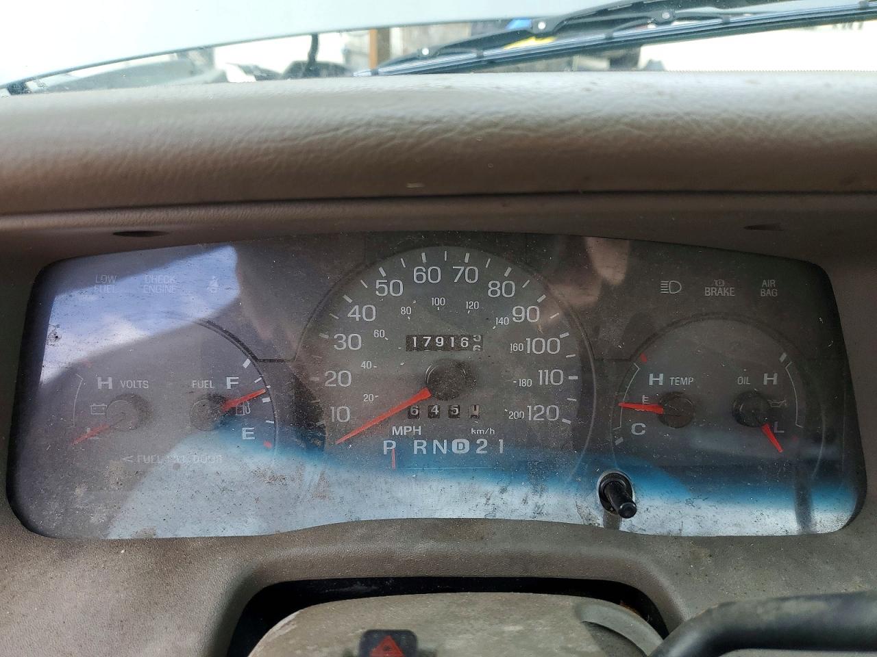 2002 Mercury Grand Marquis Gs Green vin: 2MEFM74W32X642172
