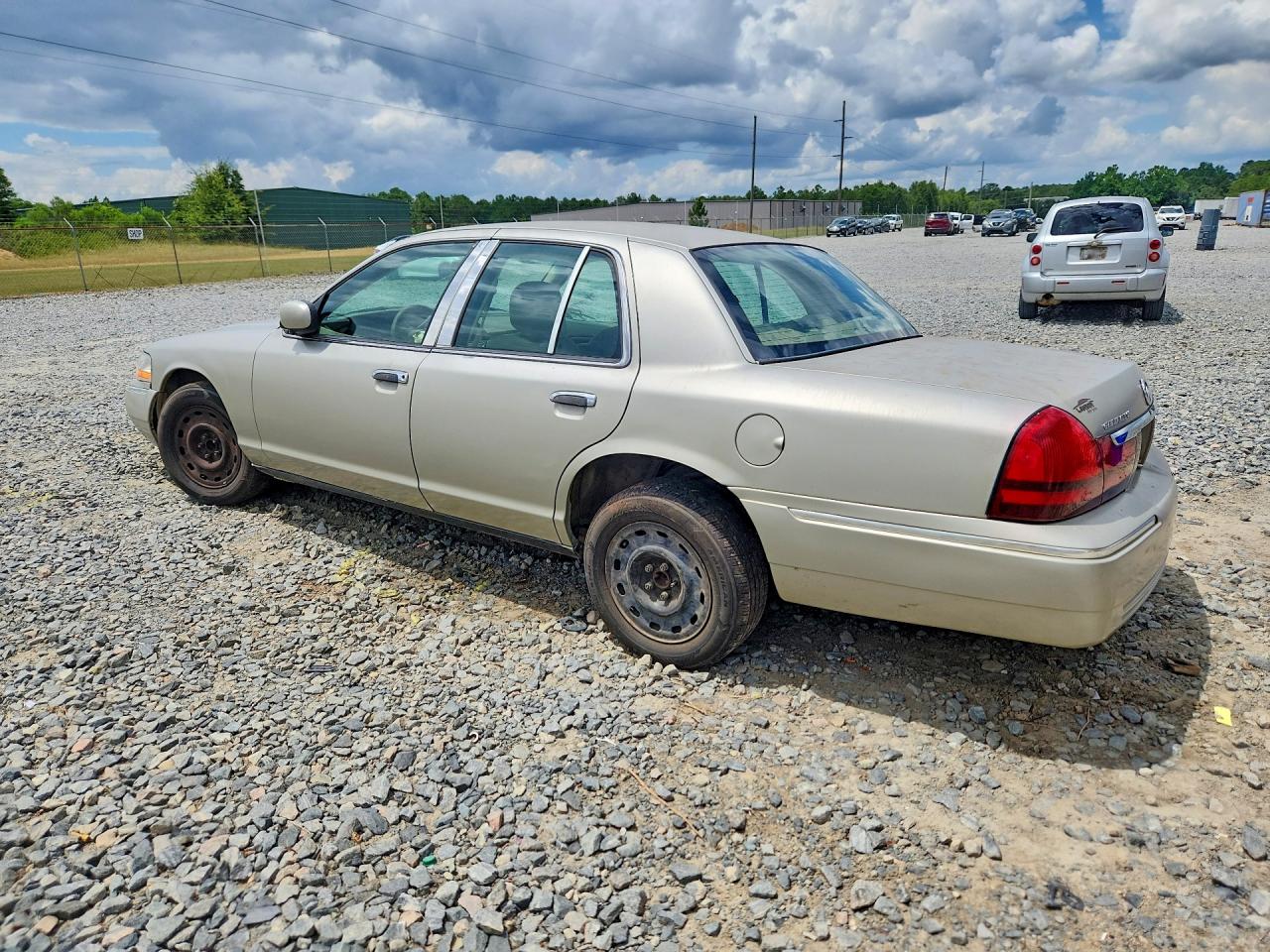 2004 Mercury Grand Marquis Gs Silver vin: 2MEFM74W34X662005