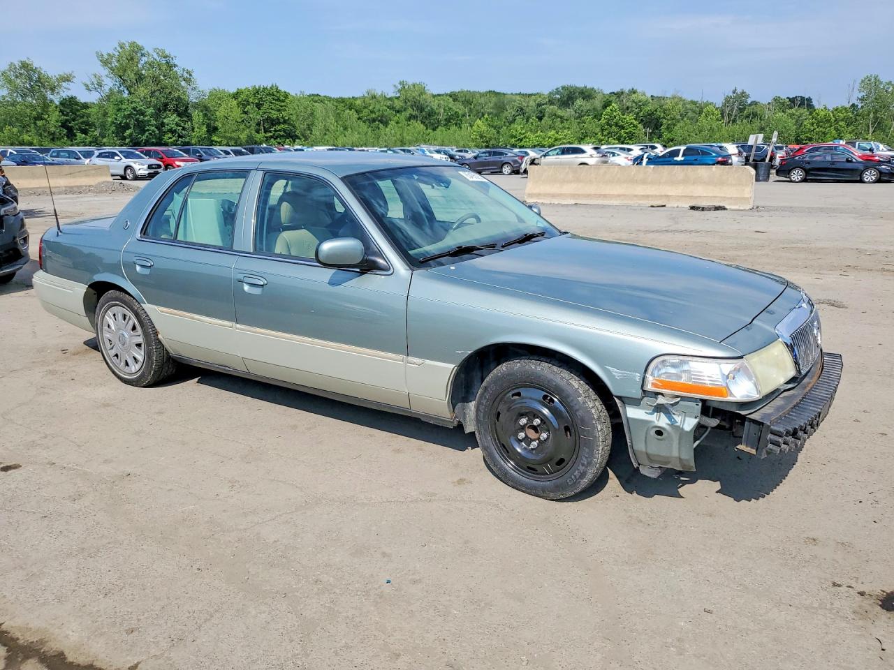 2005 Mercury Grand Marquis Gs Two Tone vin: 2MEFM74W35X604493