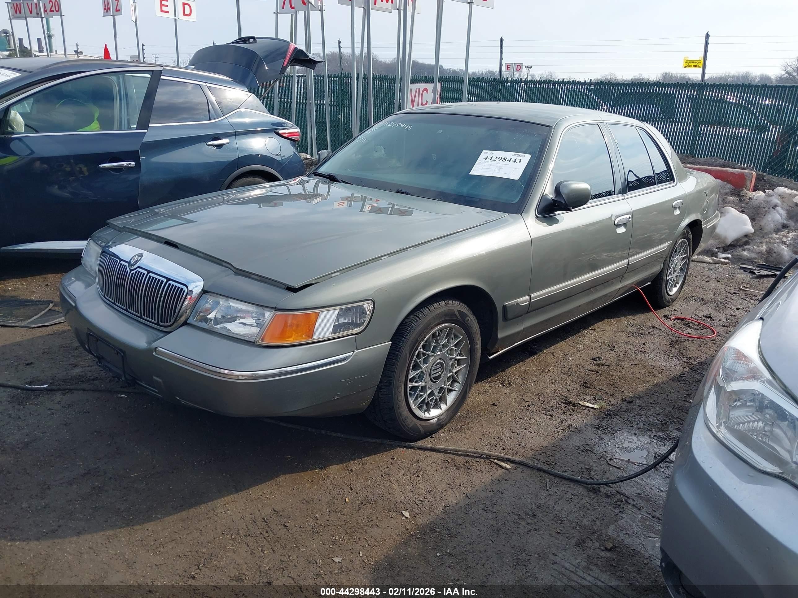 1998 Mercury Grand Marquis   Gray vin: 2MEFM74W3WX633199