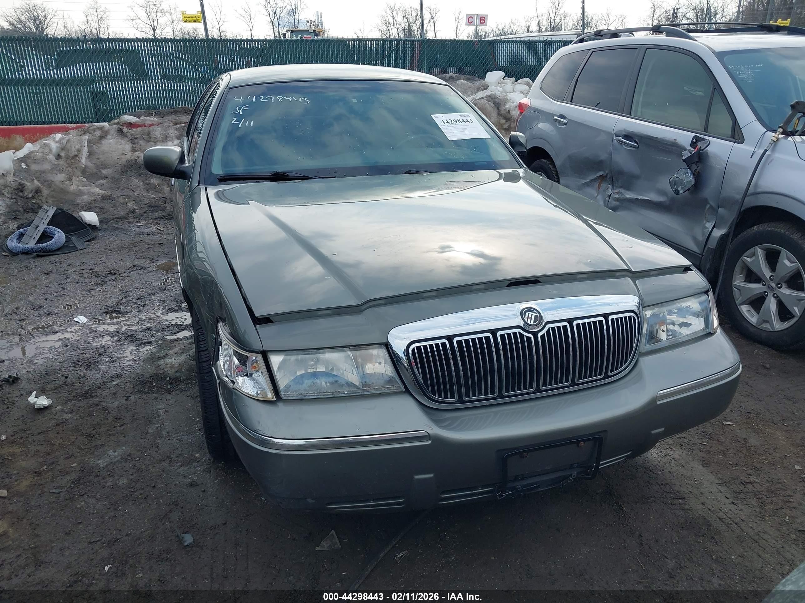1998 Mercury Grand Marquis   Gray vin: 2MEFM74W3WX633199
