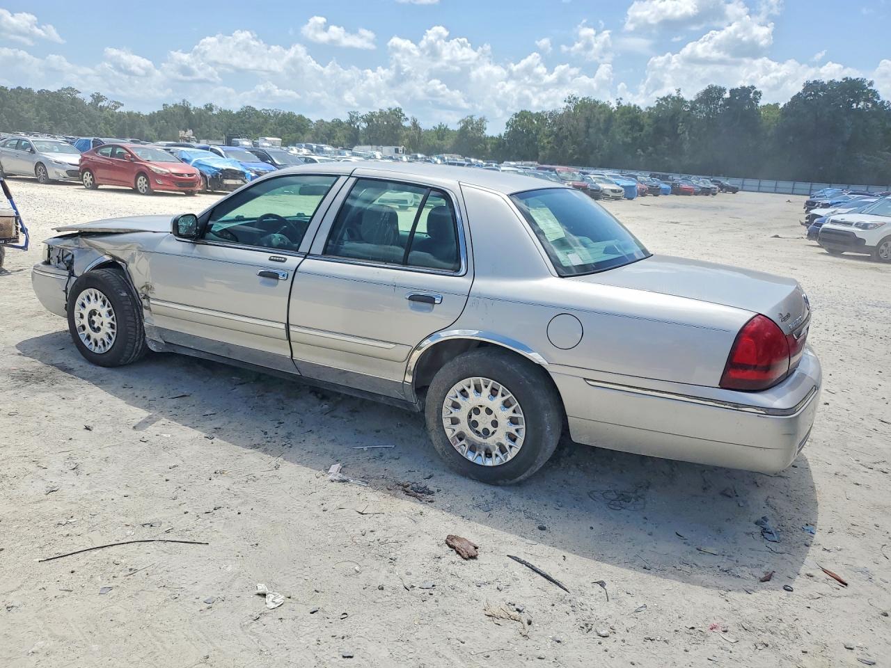 2003 Mercury Grand Marquis Gs Silver vin: 2MEFM74W43X687347