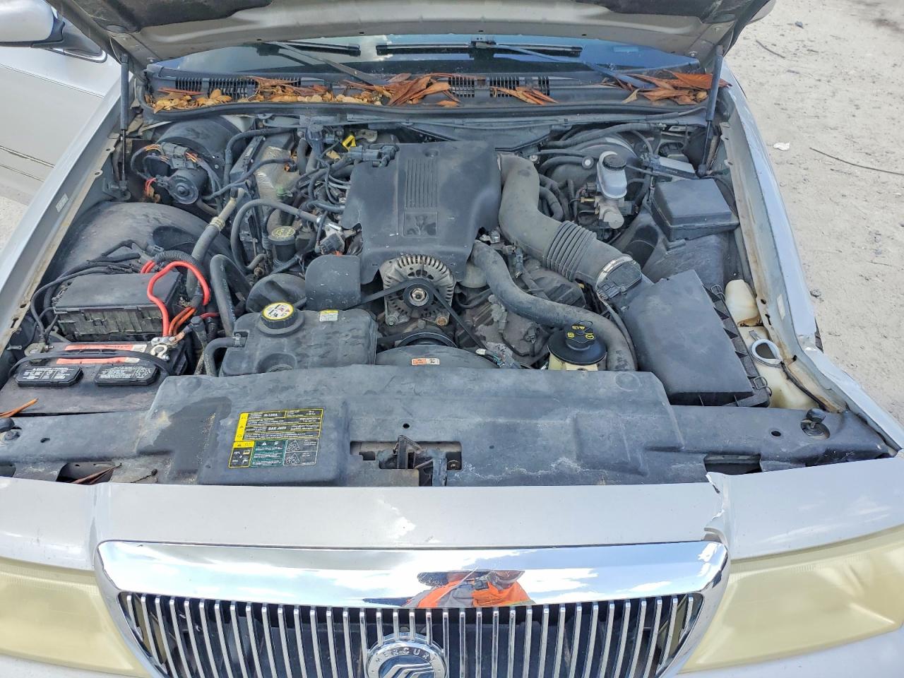 2003 Mercury Grand Marquis Gs Silver vin: 2MEFM74W43X687347
