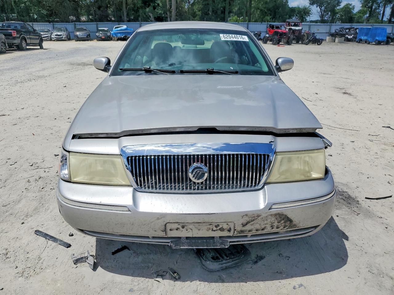 2003 Mercury Grand Marquis Gs Silver vin: 2MEFM74W43X687347