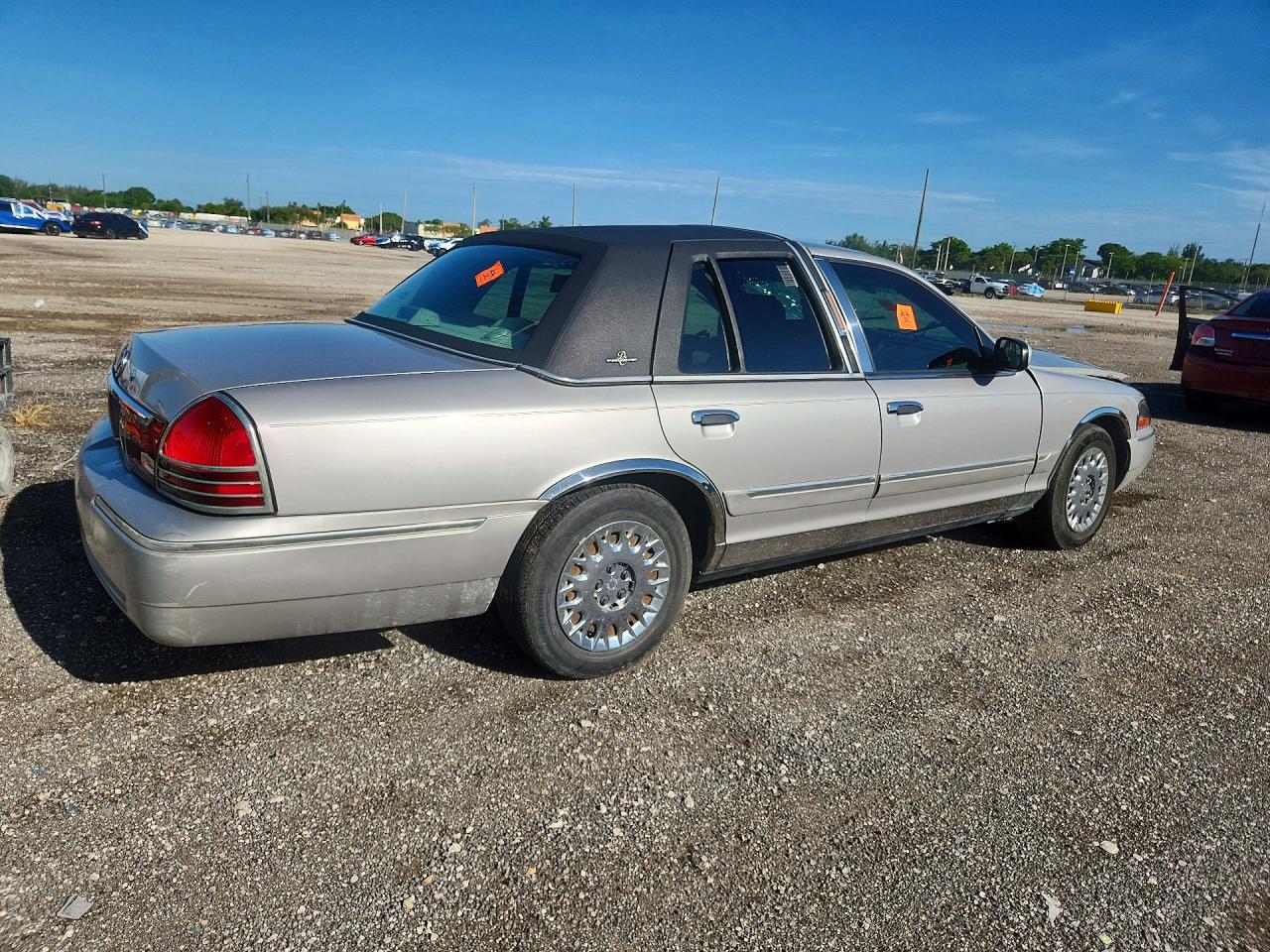 2003 Mercury Grand Marquis Gs Silver vin: 2MEFM74W43X703207