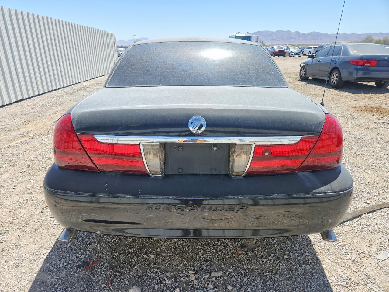 2005 Mercury Grand Marquis Gs Black vin: 2MEFM74W45X603742