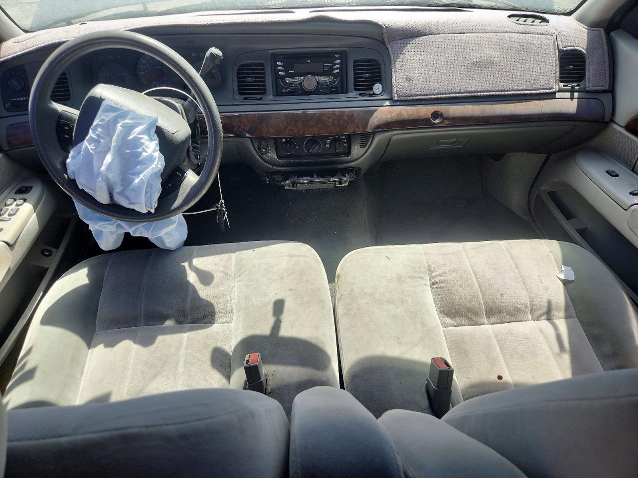 2005 Mercury Grand Marquis Gs Black vin: 2MEFM74W45X603742
