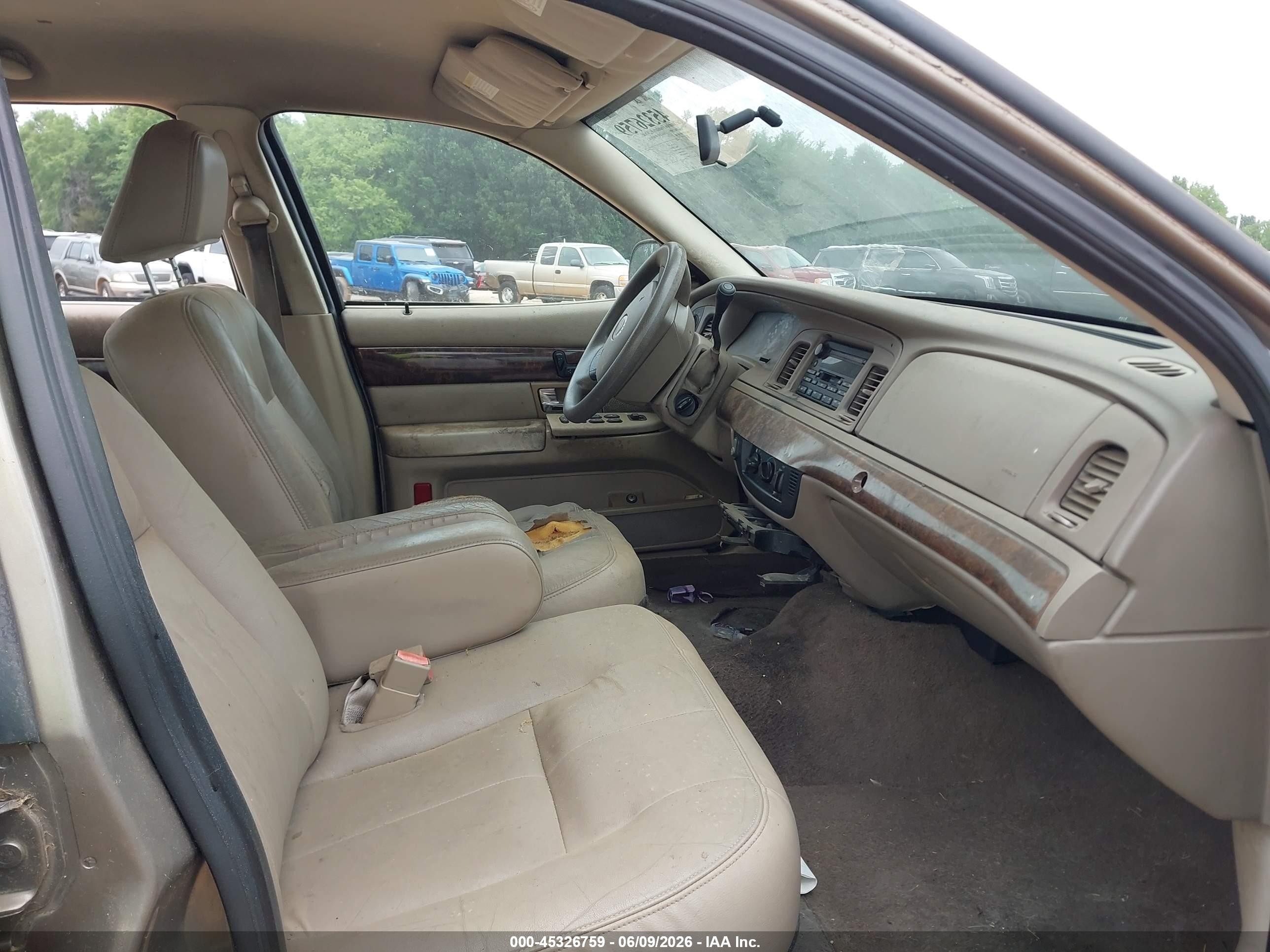 2005 Mercury Grand Marquis Gs Brown vin: 2MEFM74W45X620542