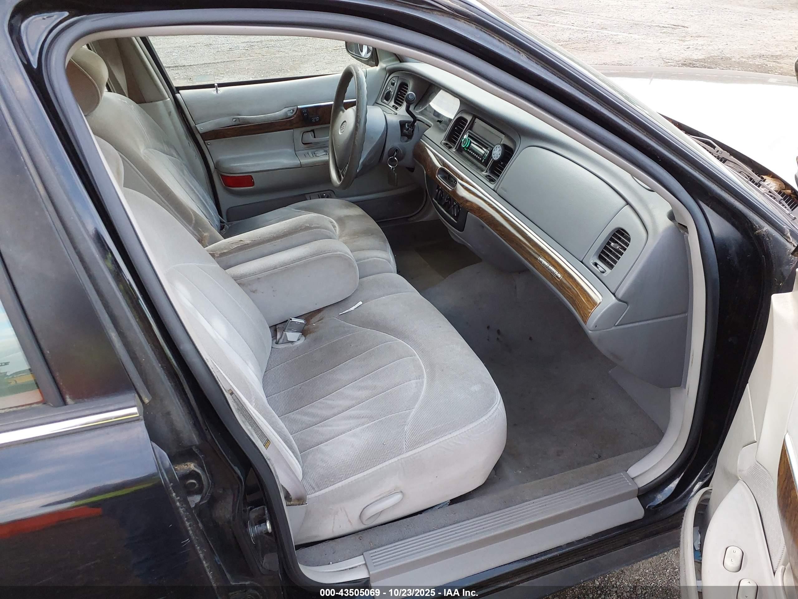 1998 Mercury Grand Marquis   Black vin: 2MEFM74W4WX640730