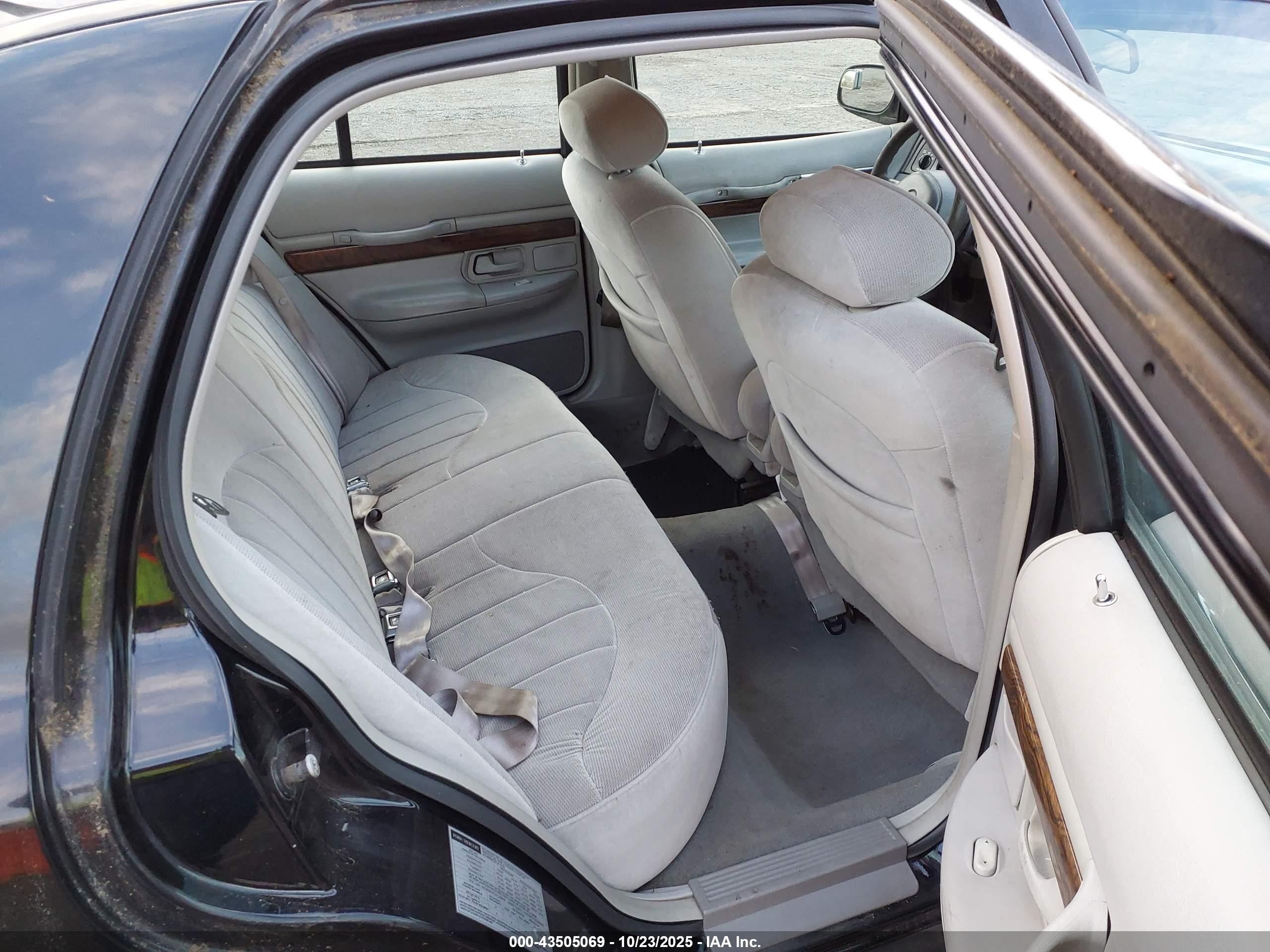 1998 Mercury Grand Marquis   Black vin: 2MEFM74W4WX640730