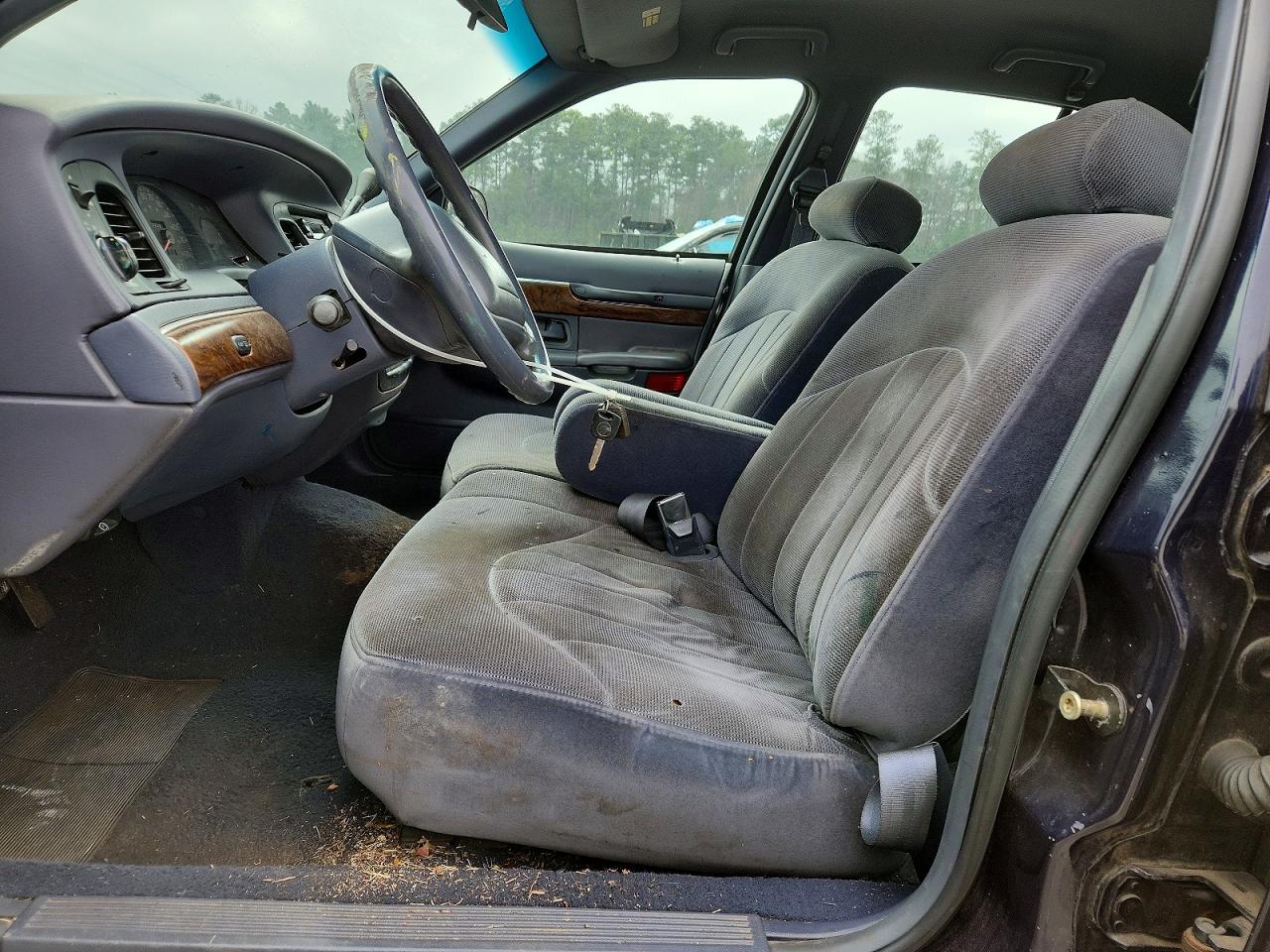 1999 Mercury Grand Marquis Gs Blue vin: 2MEFM74W4XX622746
