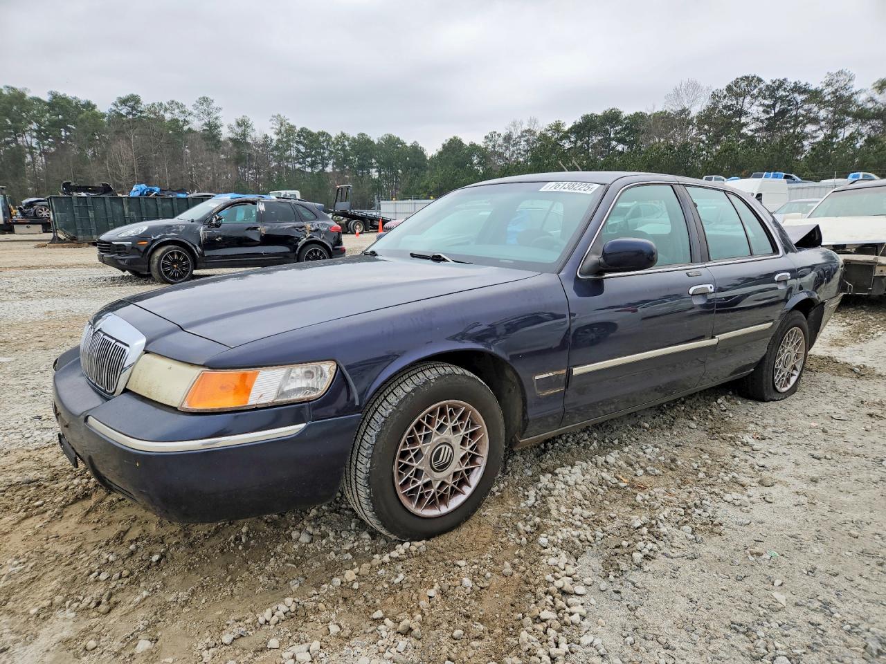 1999 Mercury Grand Marquis Gs Blue vin: 2MEFM74W4XX622746