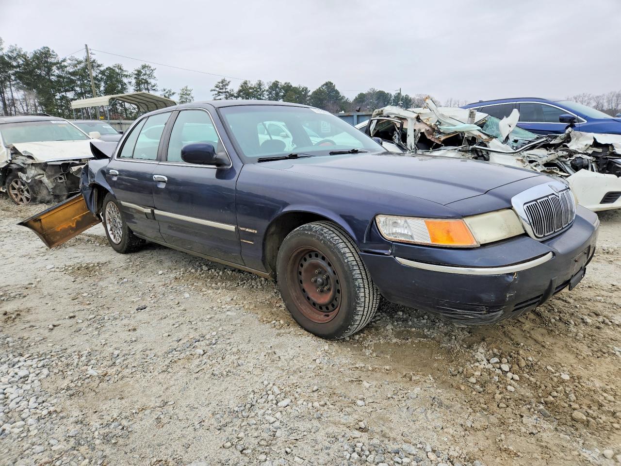 1999 Mercury Grand Marquis Gs Blue vin: 2MEFM74W4XX622746