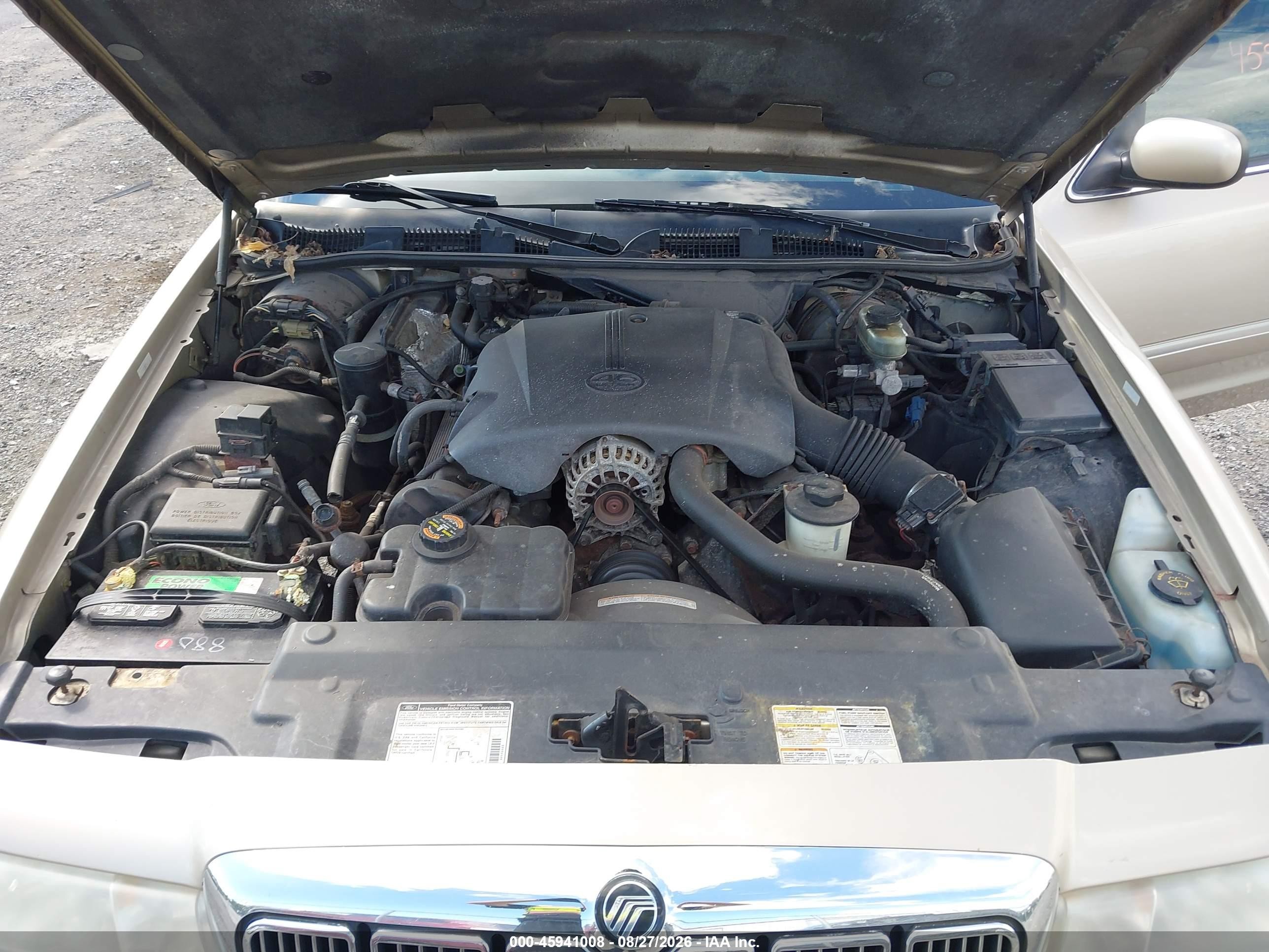 1999 Mercury Grand Marquis Gs Золотой vin: 2MEFM74W4XX664348