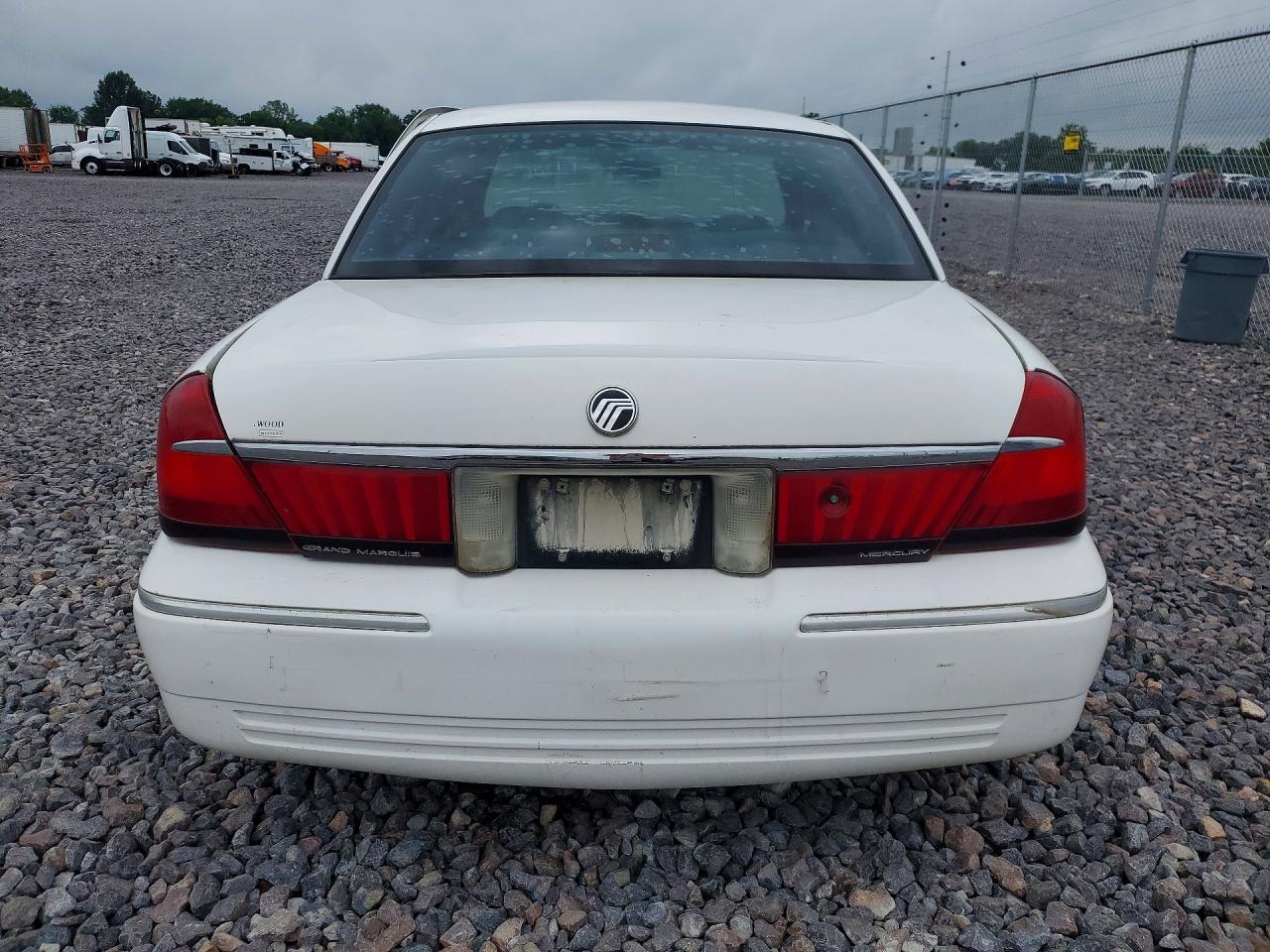 1999 Mercury Grand Marquis Gs White vin: 2MEFM74W4XX735306