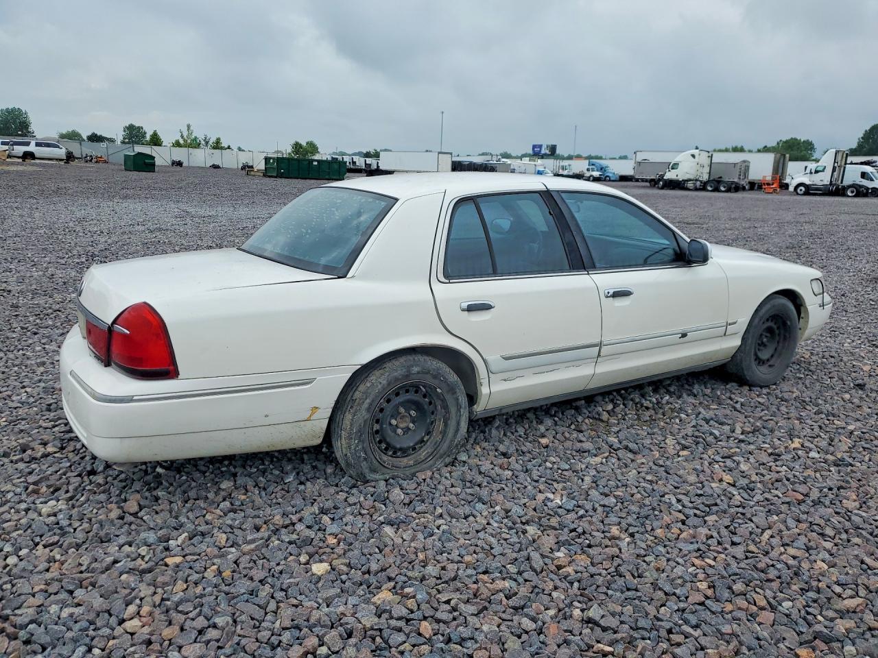 1999 Mercury Grand Marquis Gs White vin: 2MEFM74W4XX735306