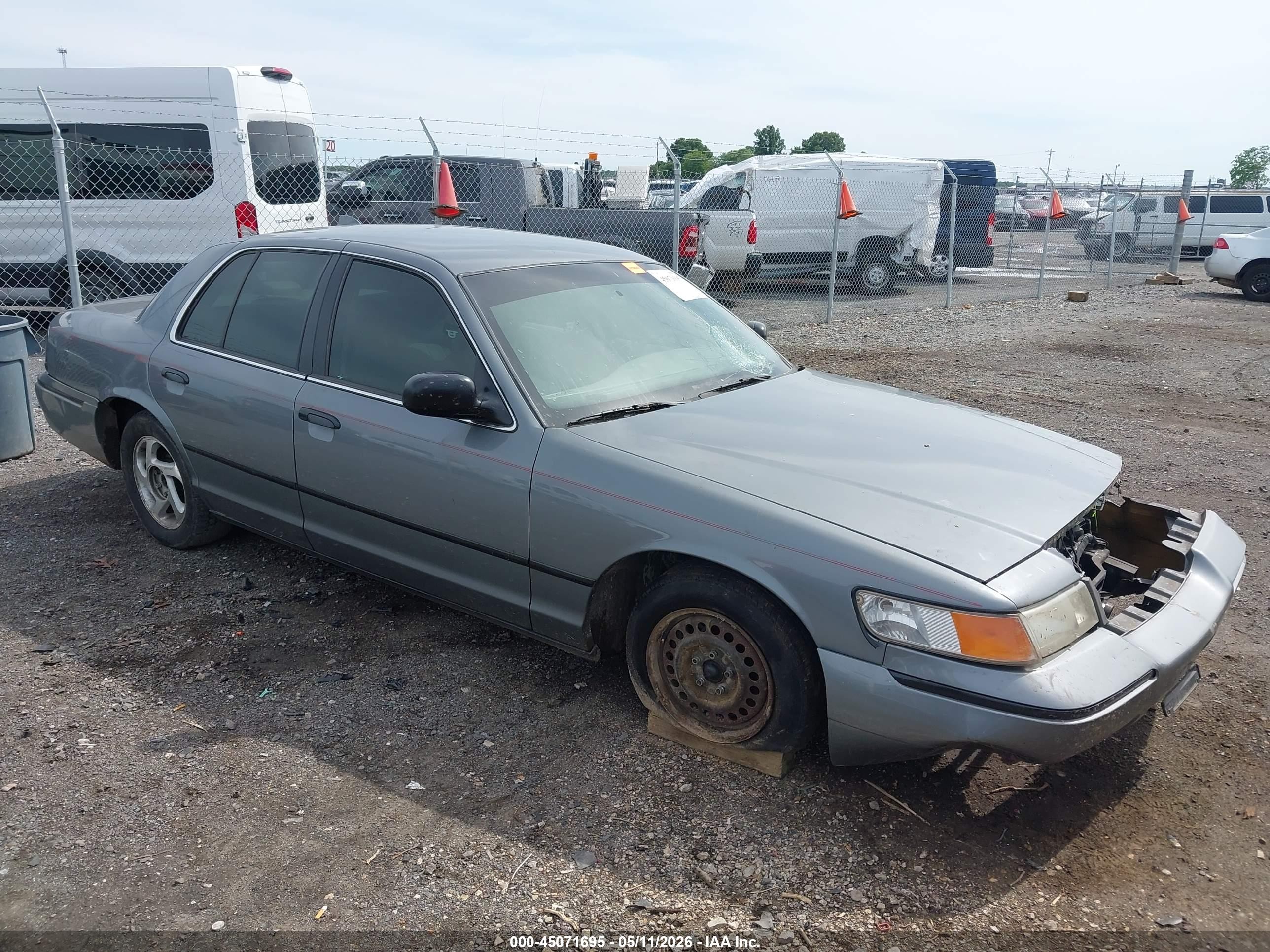2000 Mercury Grand Marquis Gs Gray vin: 2MEFM74W4YX635529