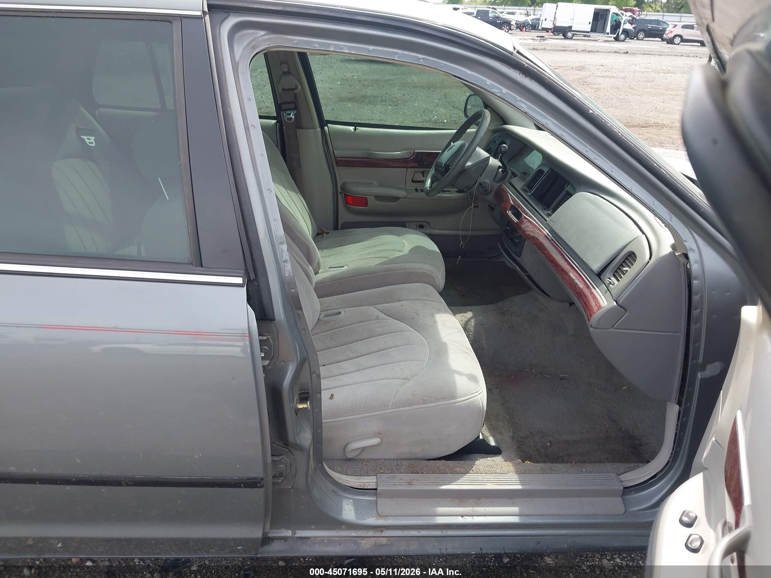 2000 Mercury Grand Marquis Gs Gray vin: 2MEFM74W4YX635529