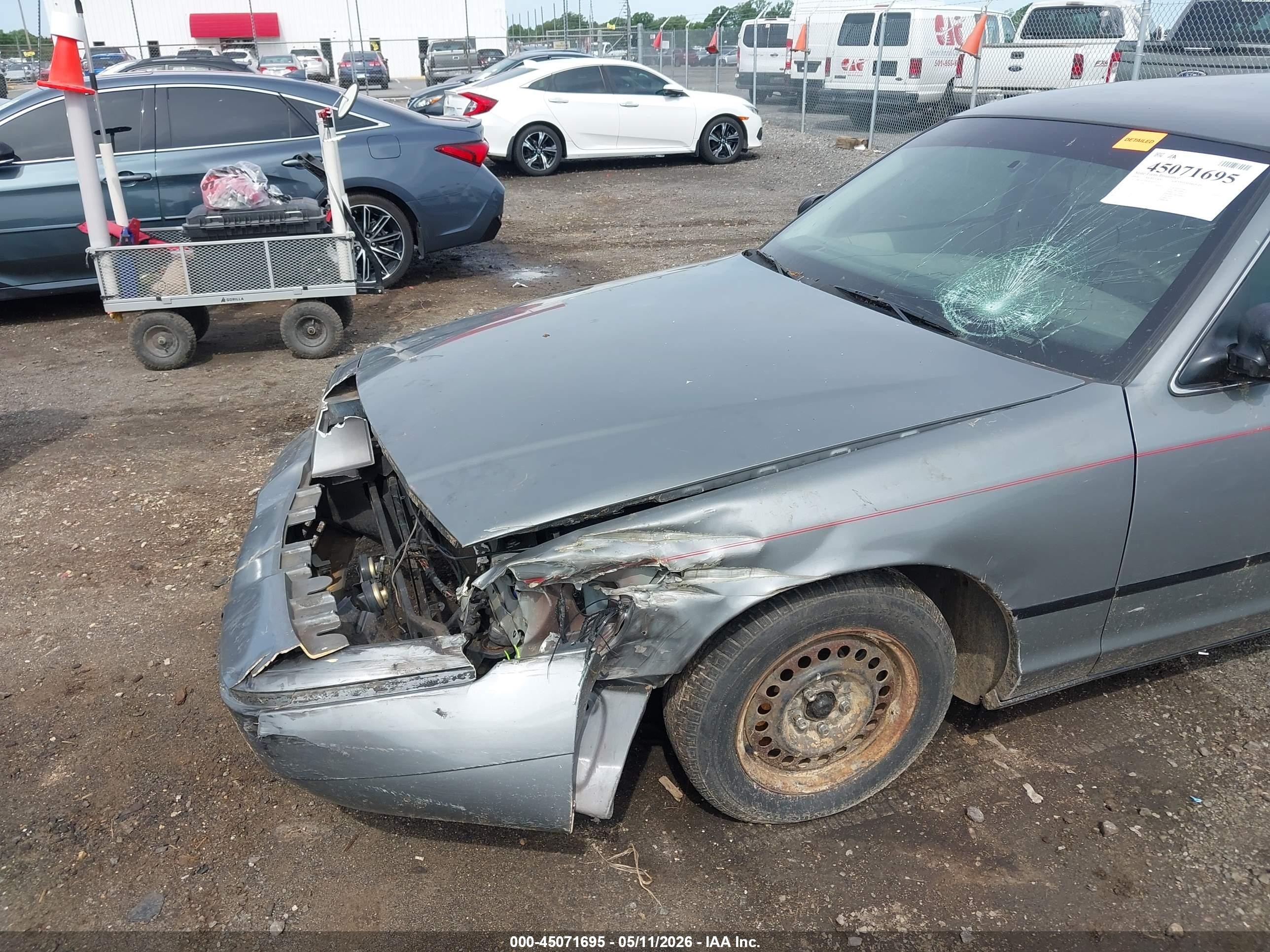 2000 Mercury Grand Marquis Gs Gray vin: 2MEFM74W4YX635529