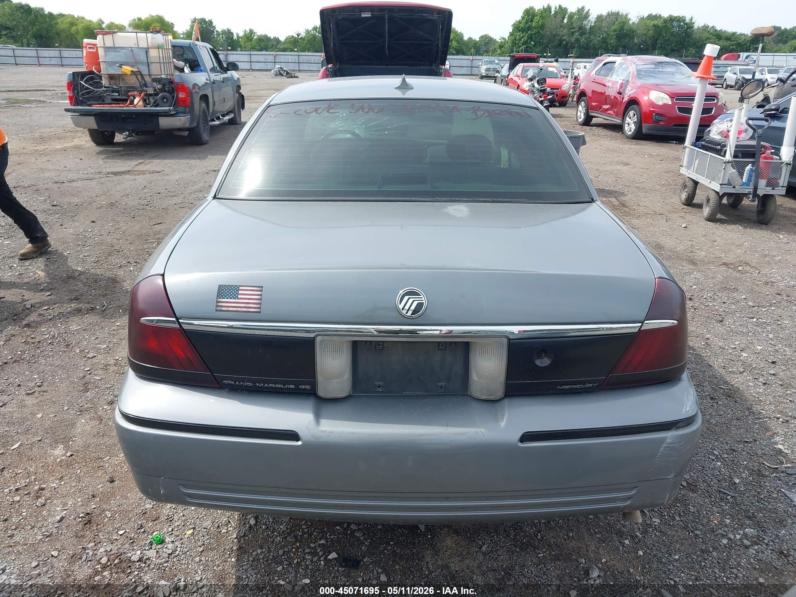 2000 Mercury Grand Marquis Gs Gray vin: 2MEFM74W4YX635529