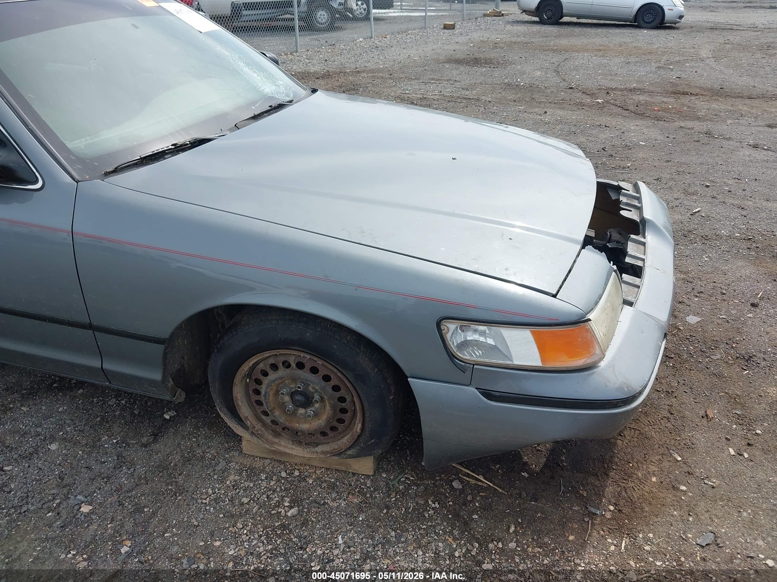 2000 Mercury Grand Marquis Gs Gray vin: 2MEFM74W4YX635529