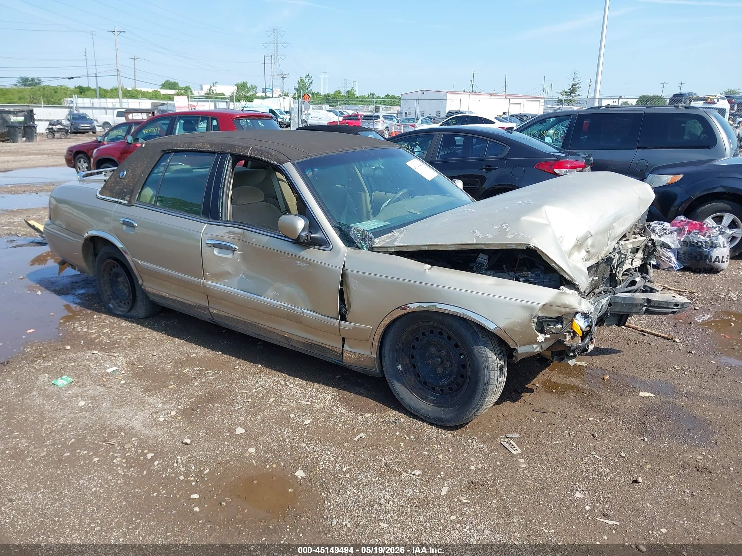 2000 Mercury Grand Marquis Gs Tan vin: 2MEFM74W4YX682642