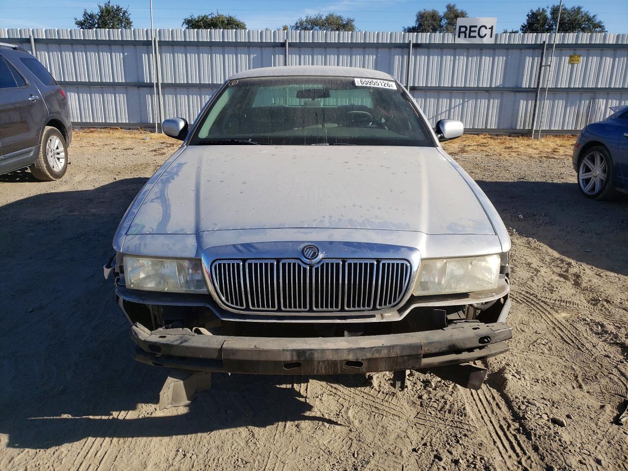 2001 Mercury Grand Marquis Gs Серебряный vin: 2MEFM74W51X655181
