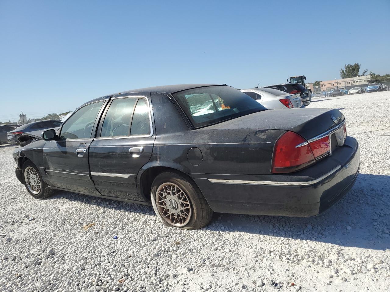 2002 Mercury Grand Marquis Gs Черный vin: 2MEFM74W52X665758