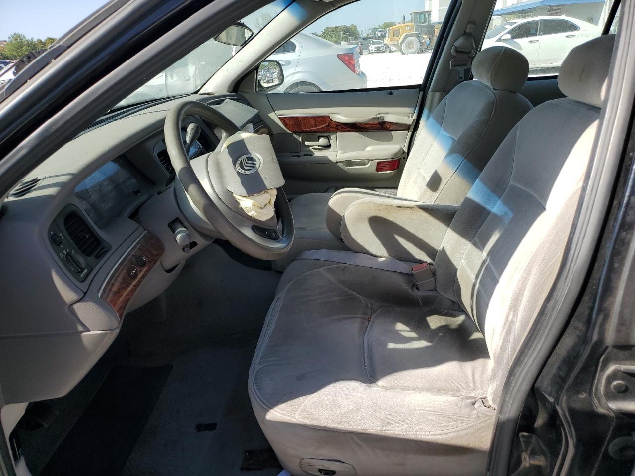 2002 Mercury Grand Marquis Gs Черный vin: 2MEFM74W52X665758