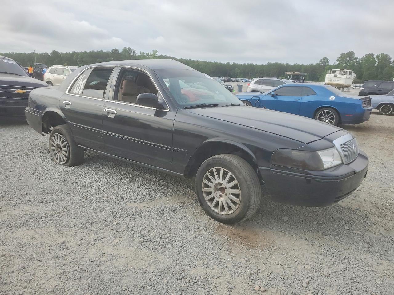 2003 Mercury Grand Marquis Gs Black vin: 2MEFM74W53X606517