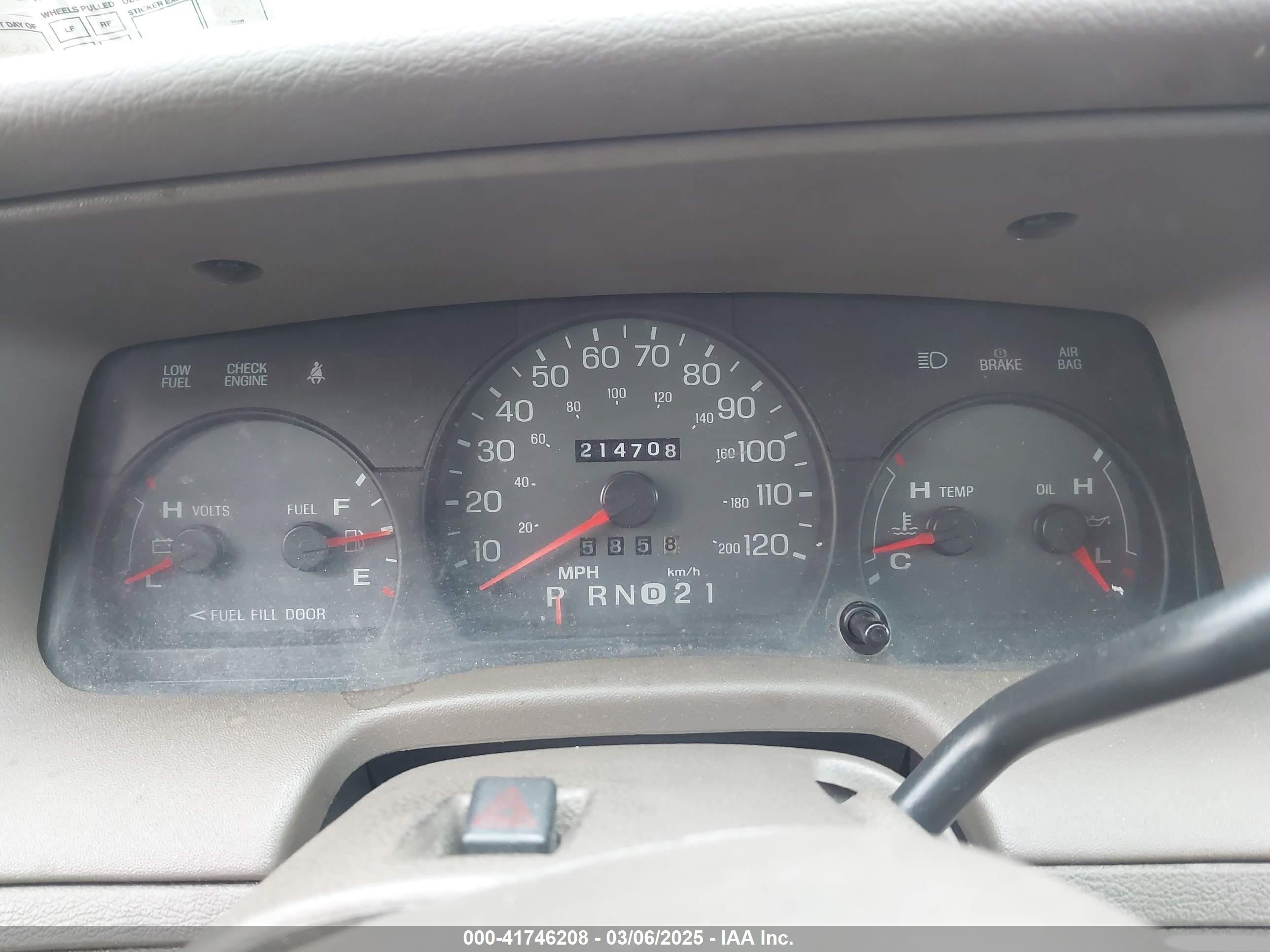 2003 Mercury Grand Marquis Gs Green vin: 2MEFM74W53X640795