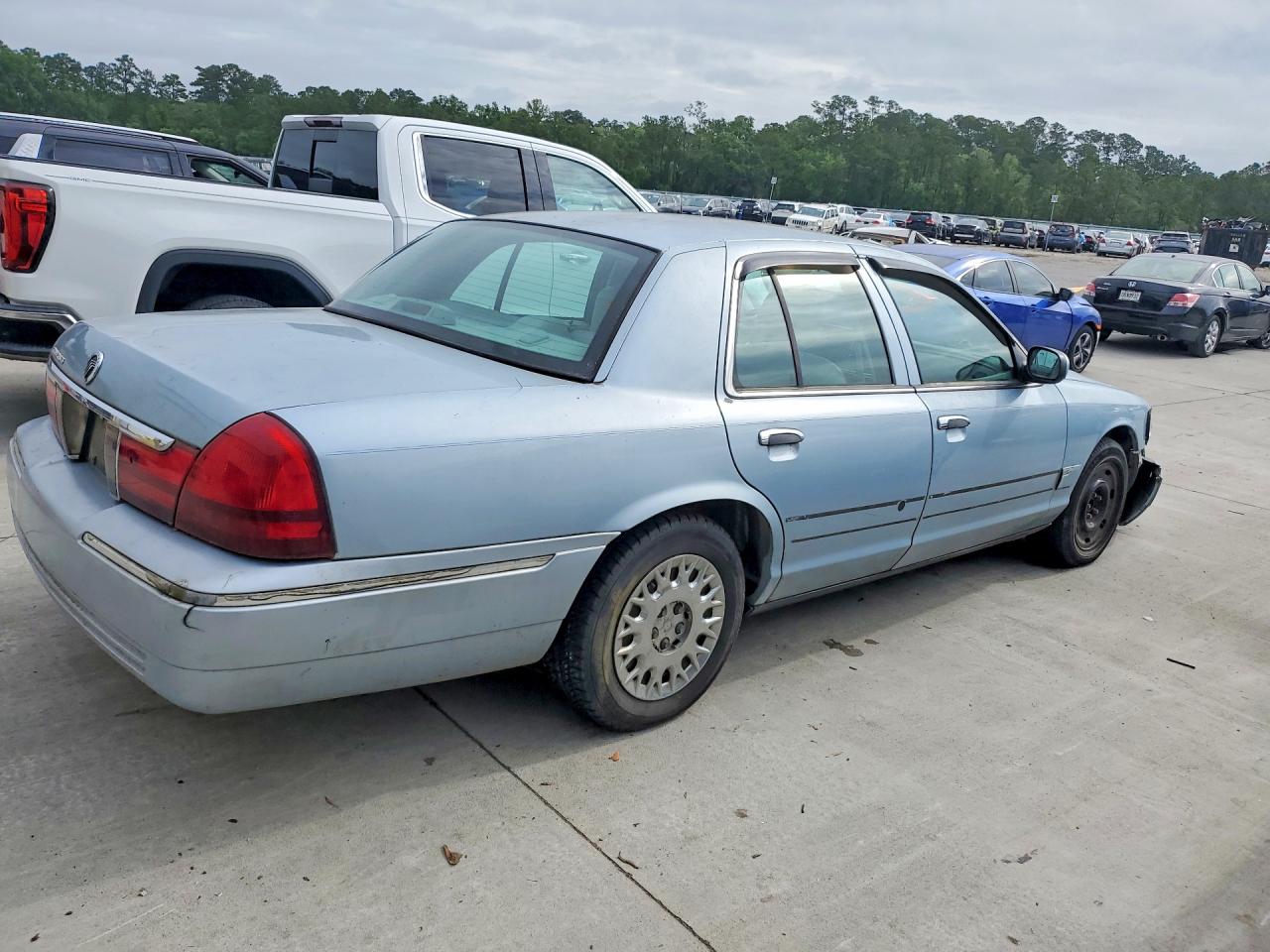 2004 Mercury Grand Marquis Gs Blue vin: 2MEFM74W54X616921