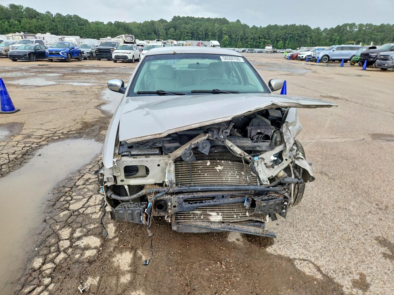 2004 Mercury Grand Marquis Gs Silver vin: 2MEFM74W54X642001