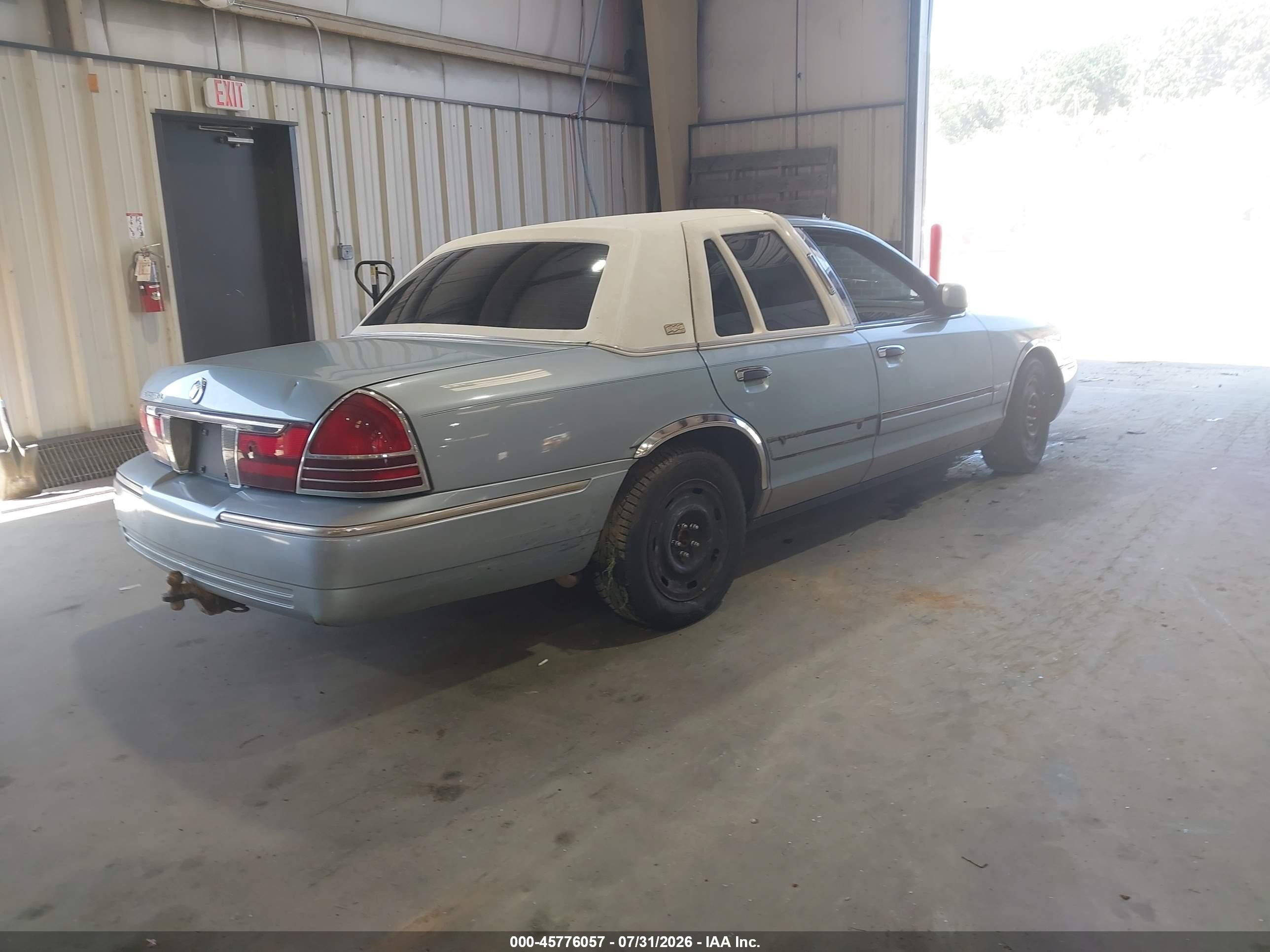2004 Mercury Grand Marquis Gs Blue vin: 2MEFM74W54X642144