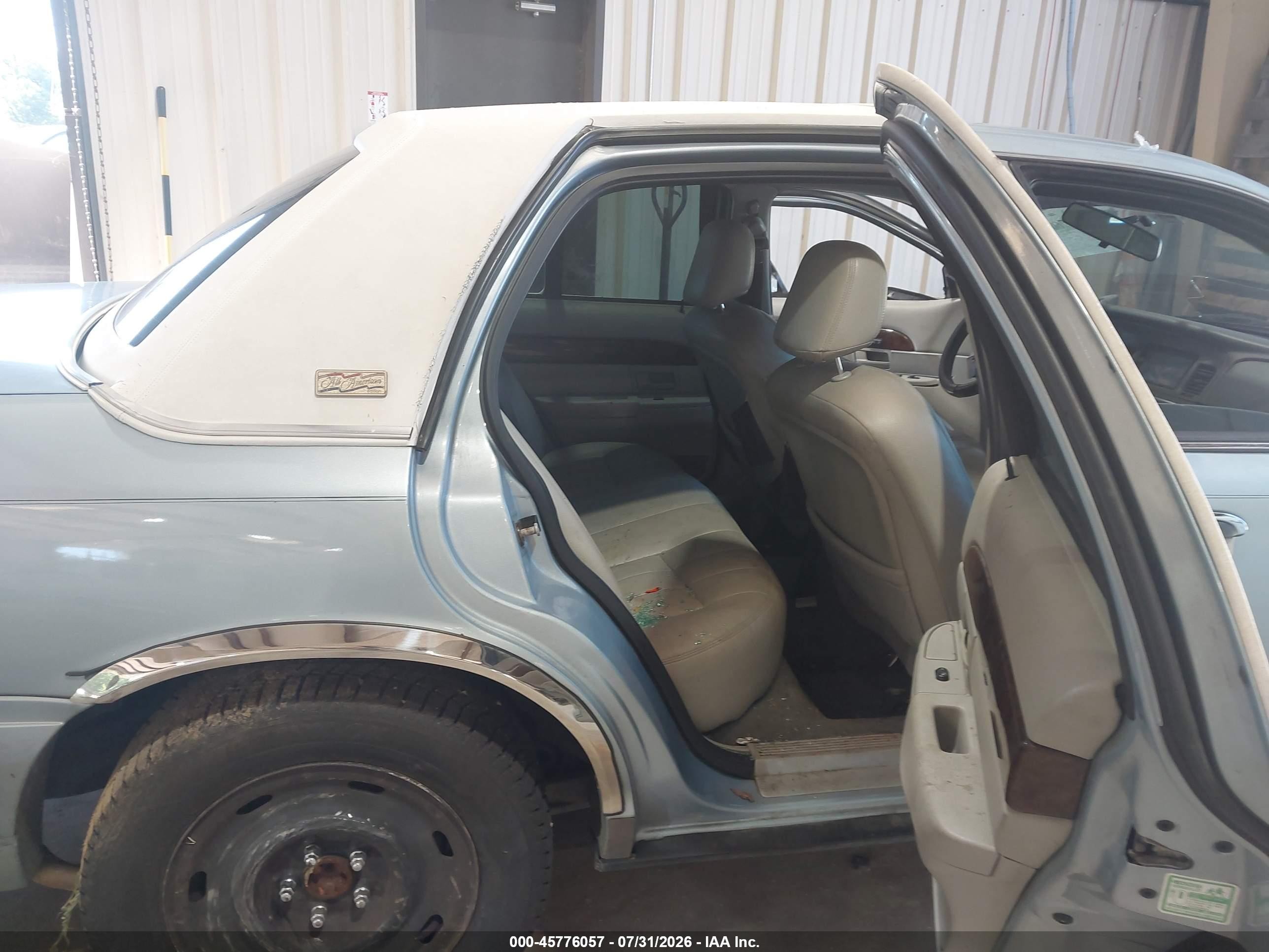2004 Mercury Grand Marquis Gs Blue vin: 2MEFM74W54X642144