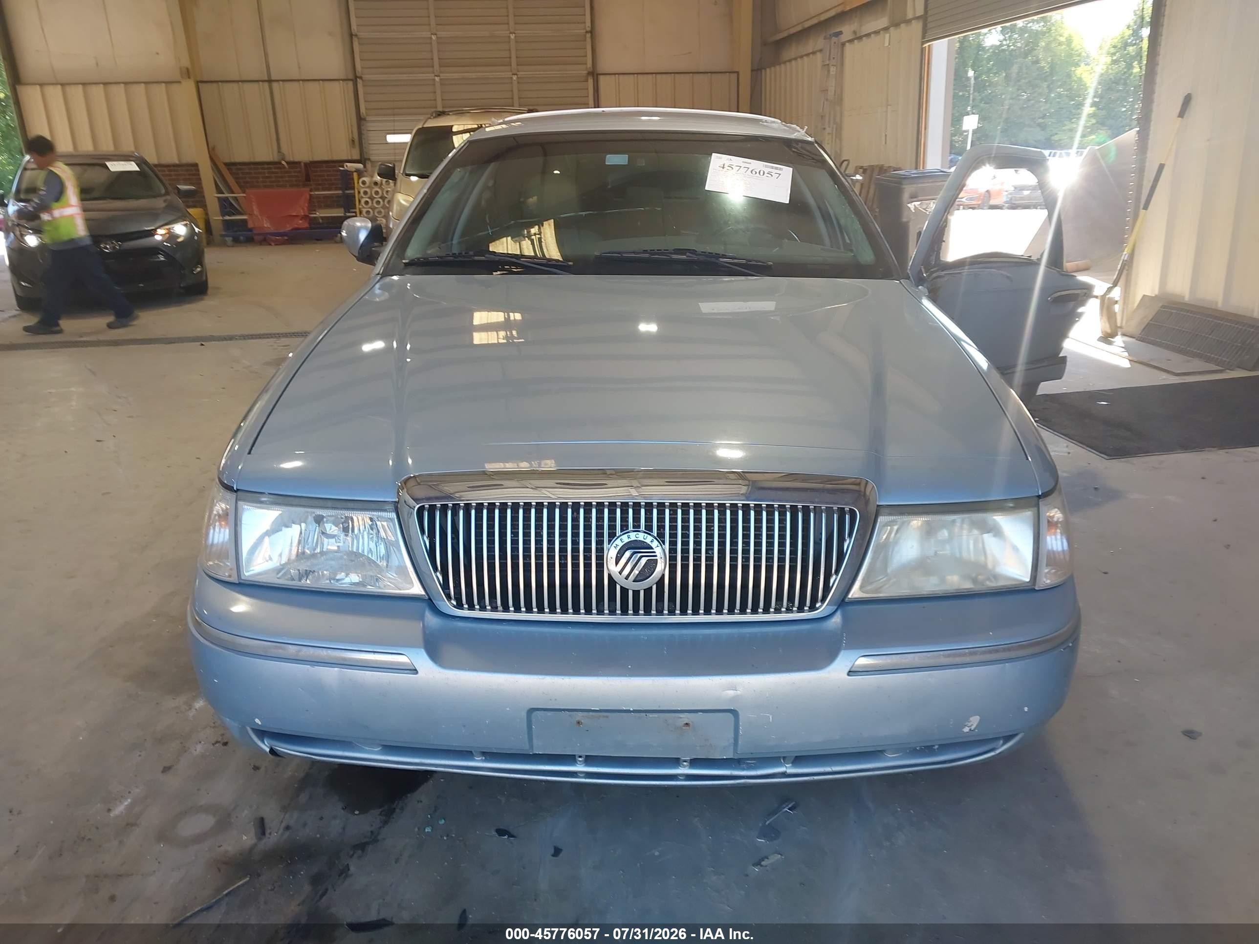 2004 Mercury Grand Marquis Gs Blue vin: 2MEFM74W54X642144