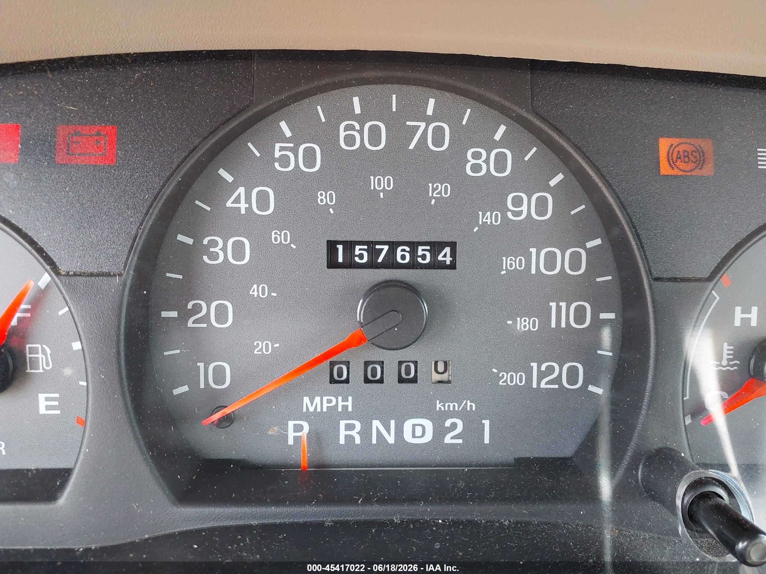 2004 Mercury Grand Marquis Gs Gold vin: 2MEFM74W54X665438